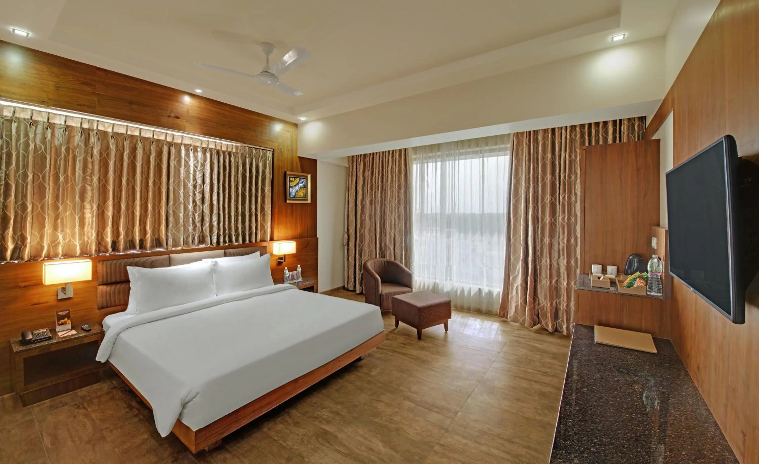 Bed in The Fern Residency Somnath