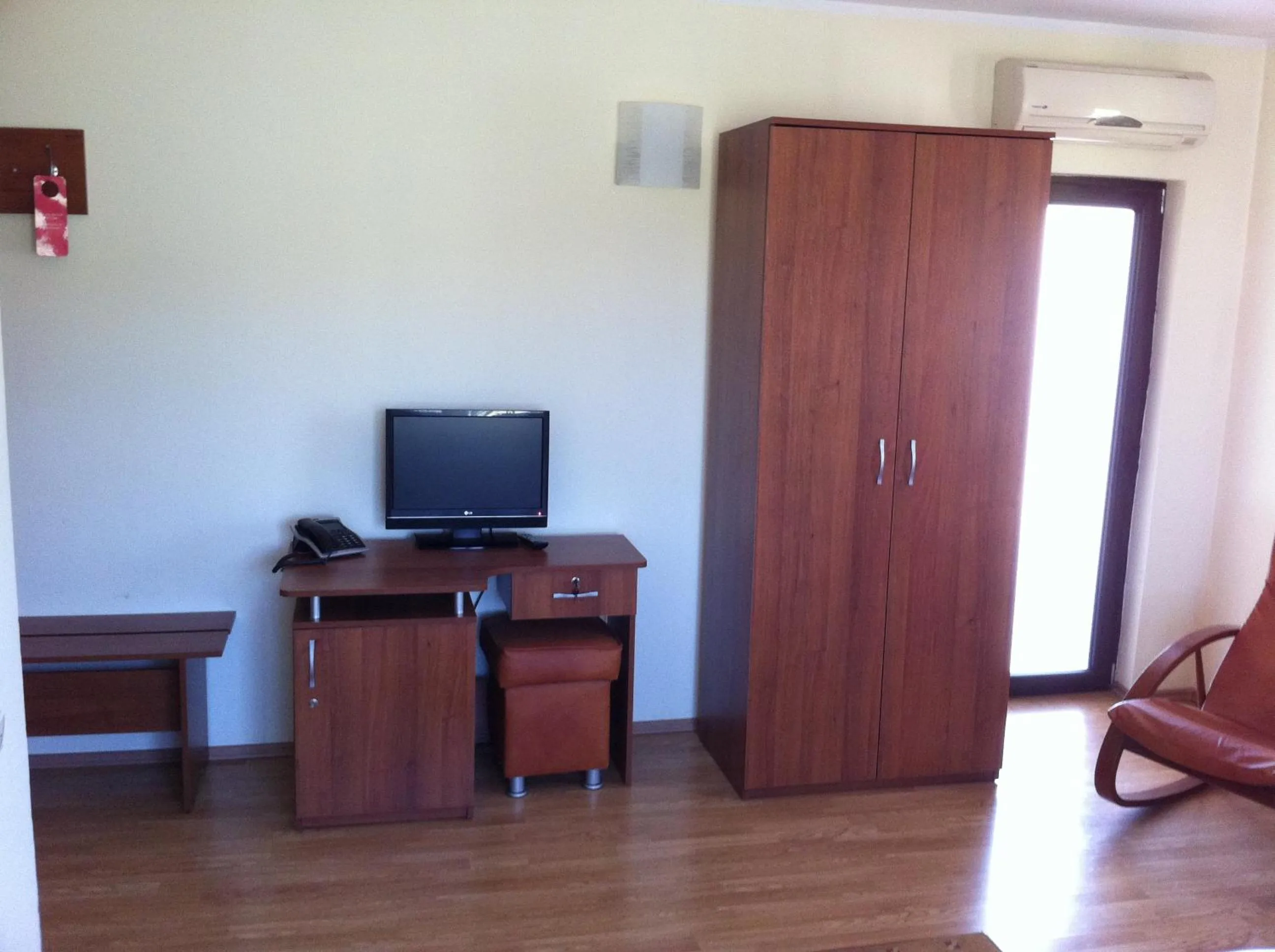 Photo of the whole room in JRB Hotel