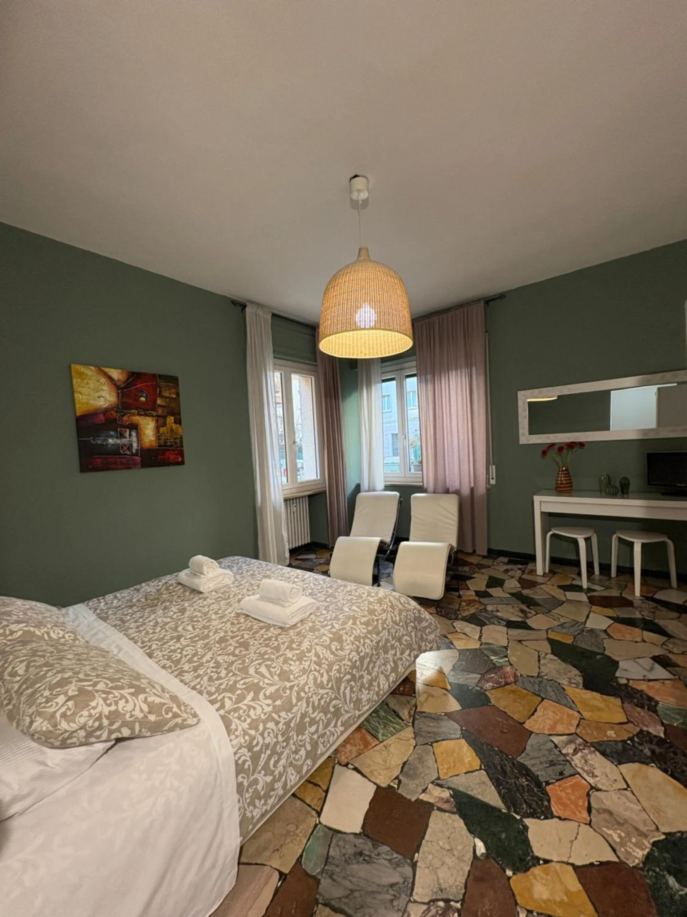 Bed in Delle Rose Rooms - Le Arche Verona