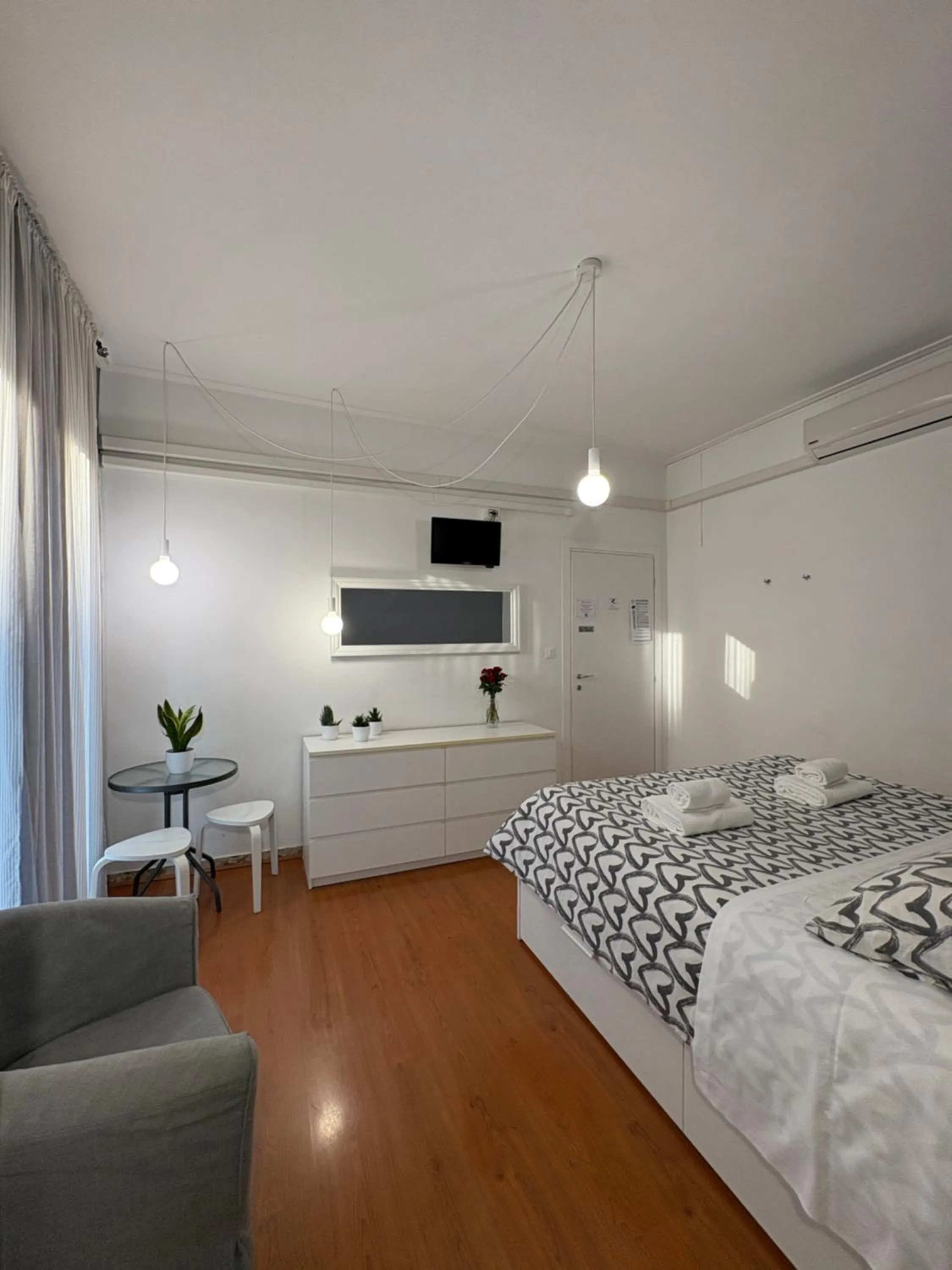 Bed in Delle Rose Rooms - Le Arche Verona
