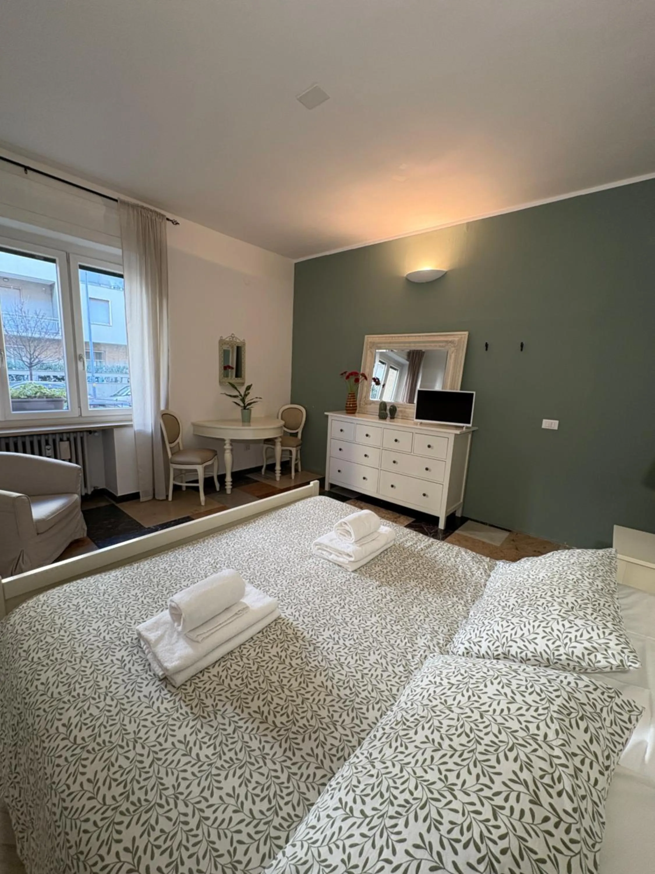 Bed in Delle Rose Rooms - Le Arche Verona
