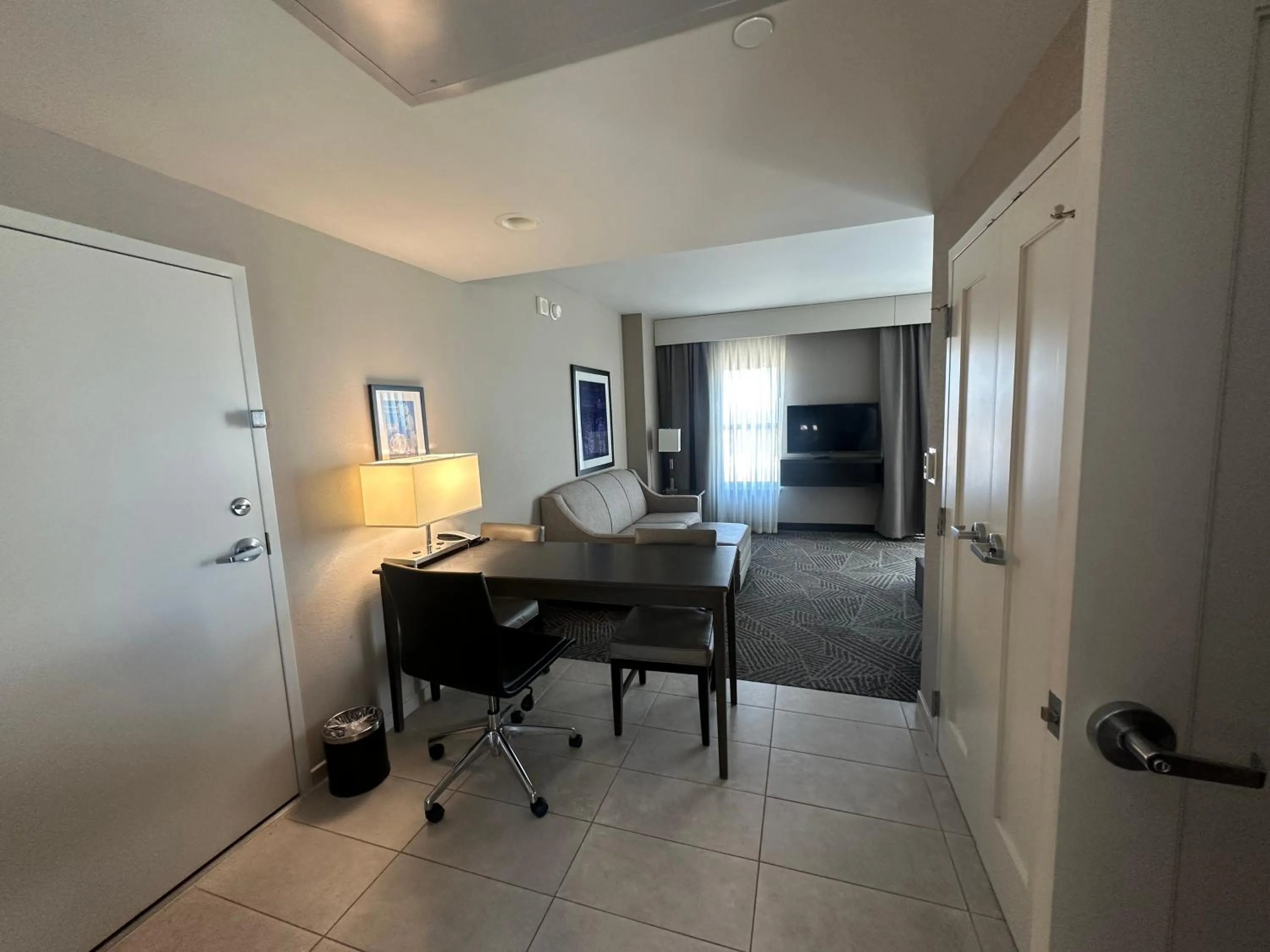 Embassy Suites by Hilton Kansas City Olathe