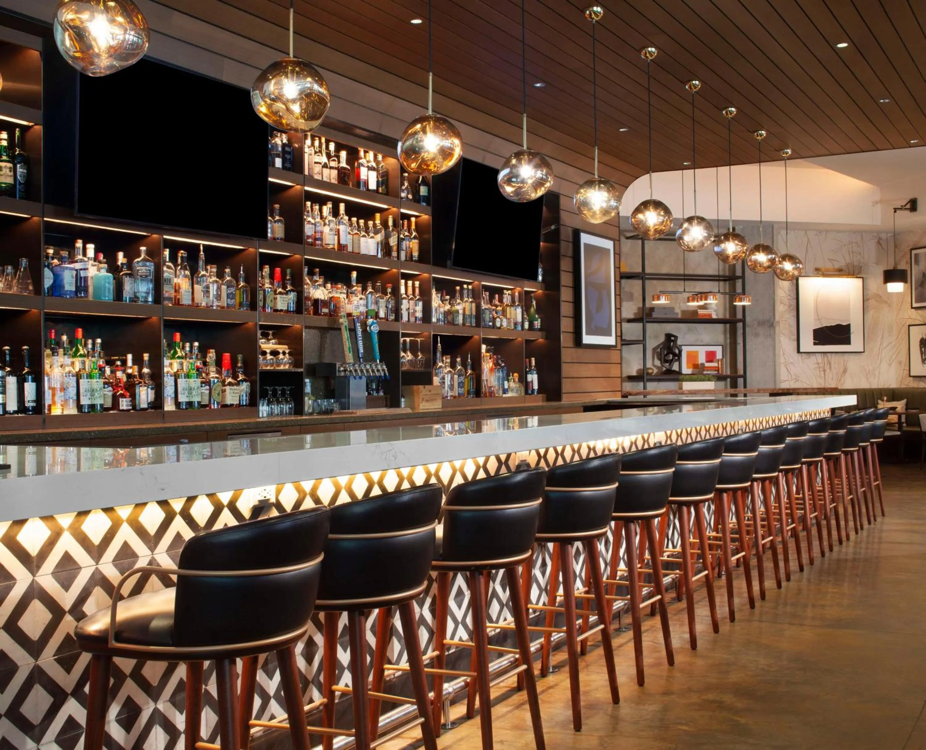 Lounge or bar in Hilton West Palm Beach