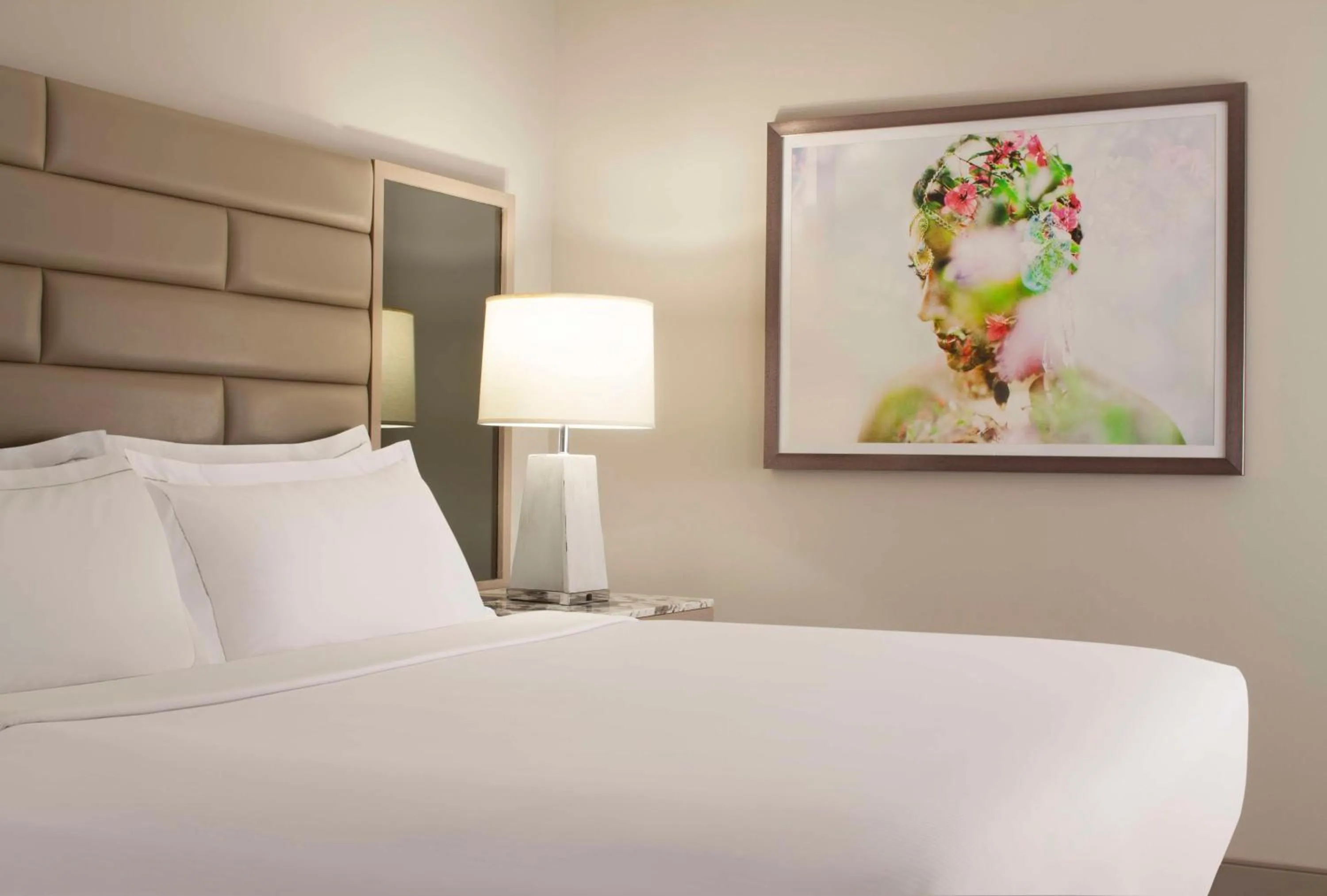 Bed in Hilton West Palm Beach