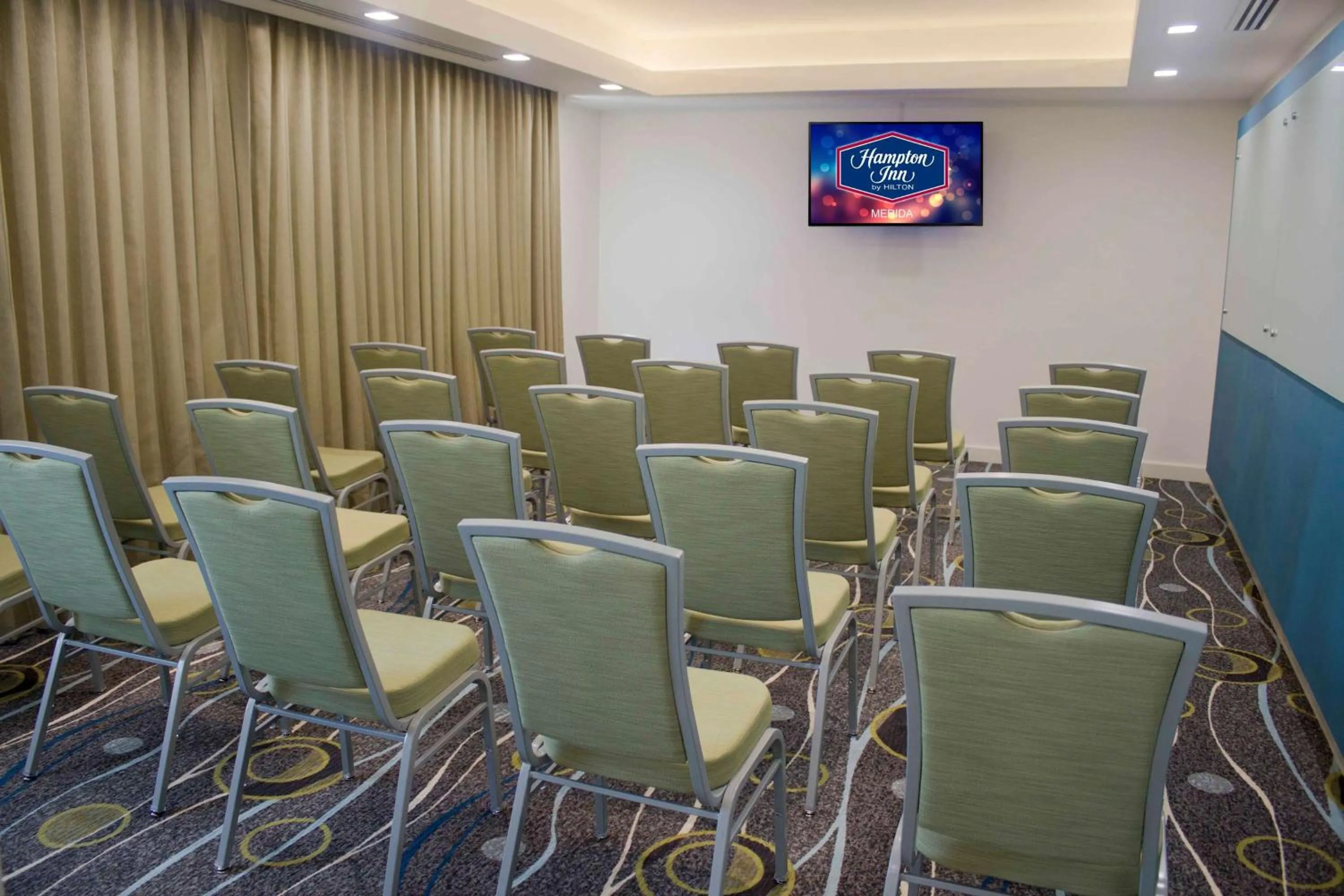 Meeting/conference room in Hampton Inn by Hilton Merida