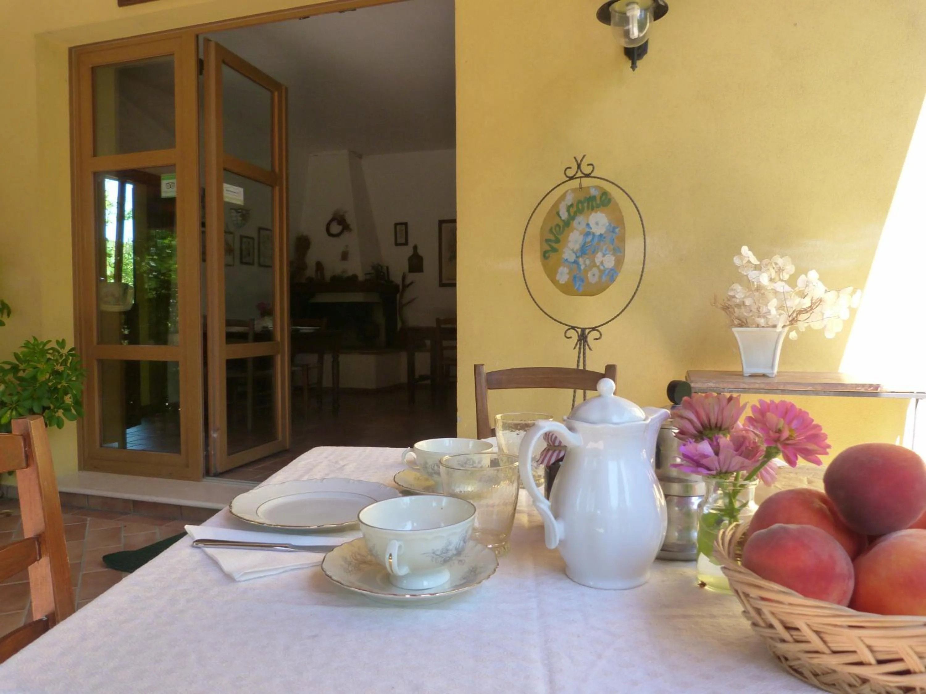 Breakfast in Pian del Pigro
