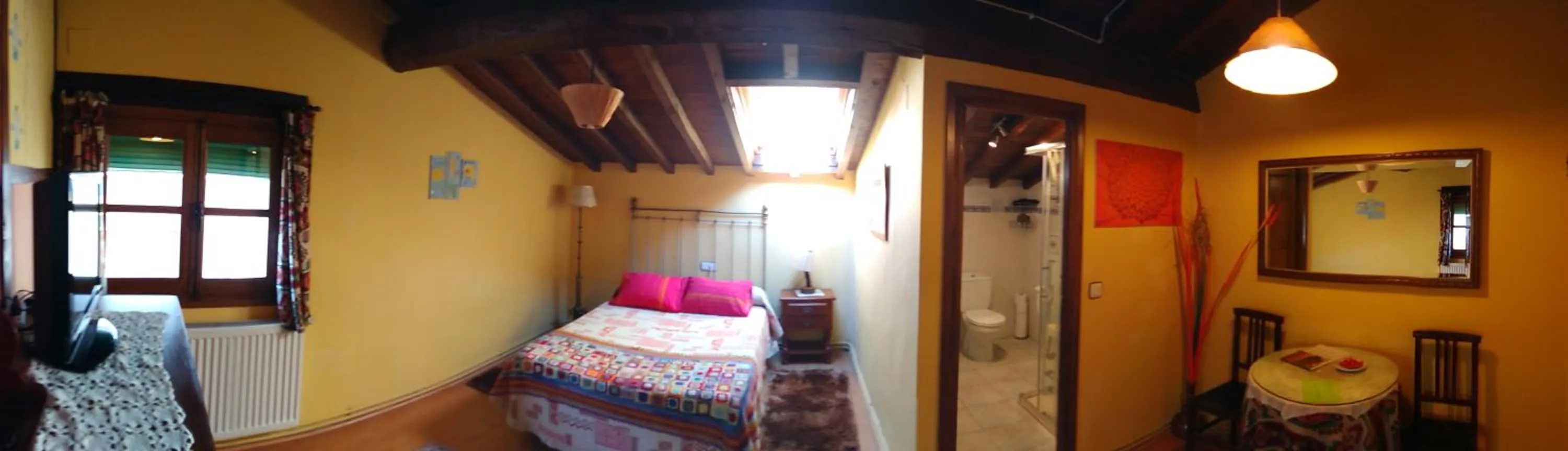 Photo of the whole room, Bed in Antigua Posada, Valle del Jerte