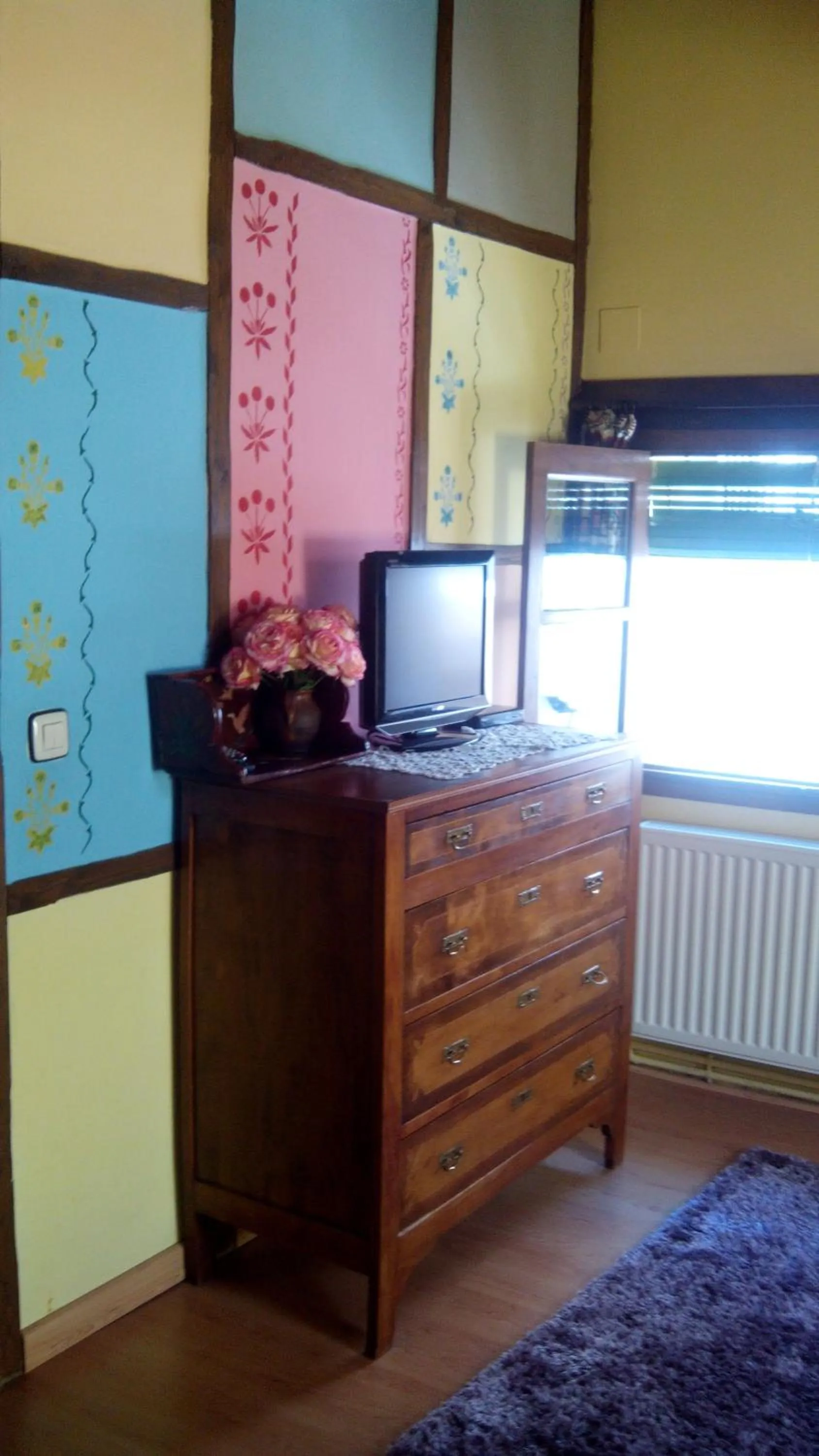 Decorative detail in Antigua Posada, Valle del Jerte