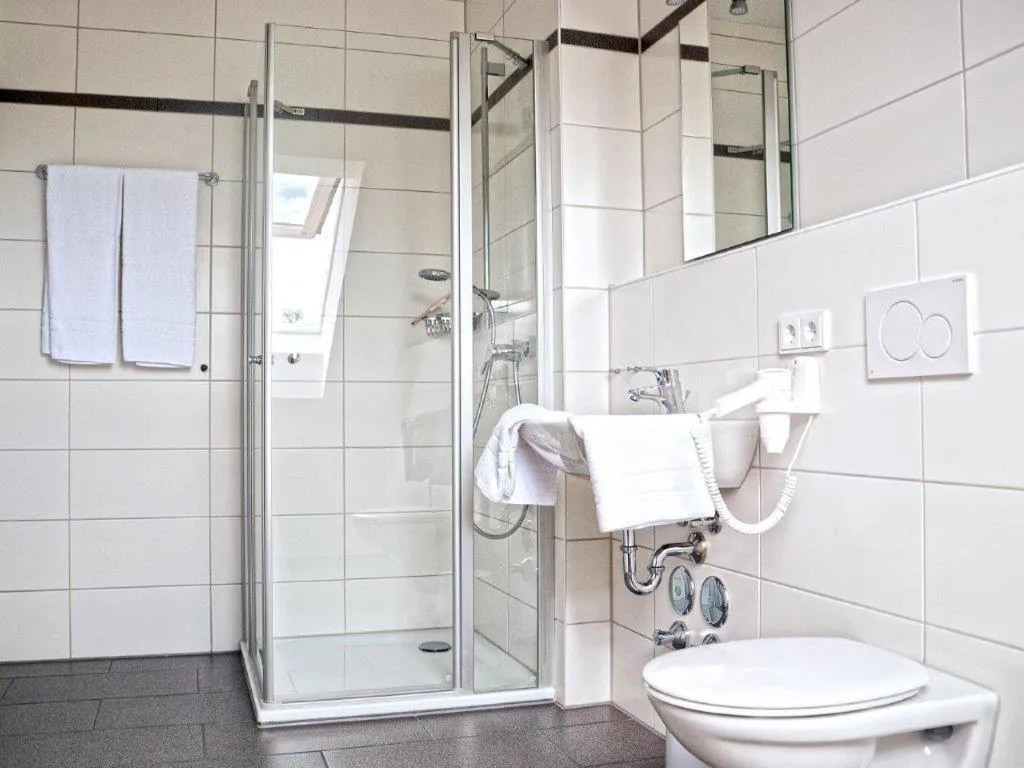 Shower in Apparthotel Ampertal