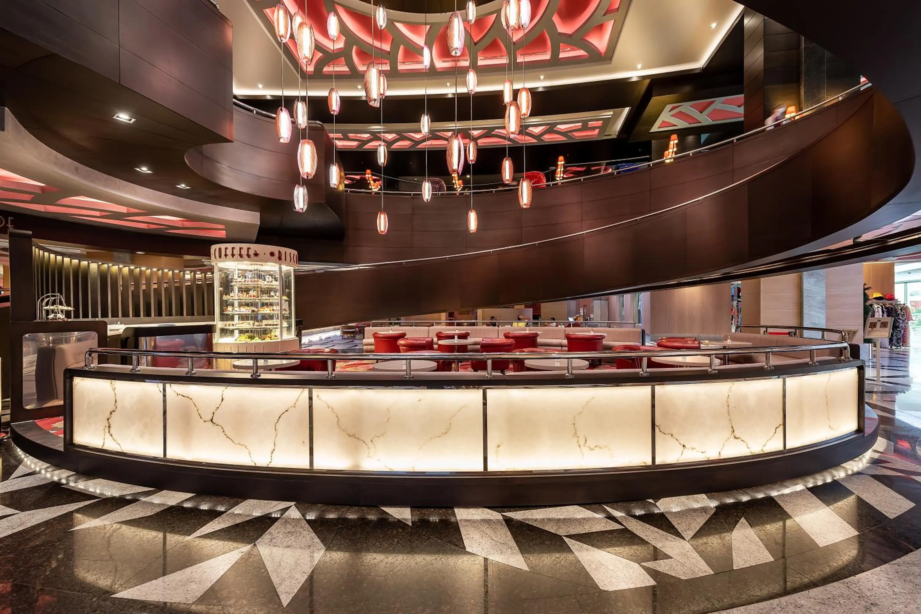 Lounge or bar in Cornelia Diamond Golf Resort & Spa