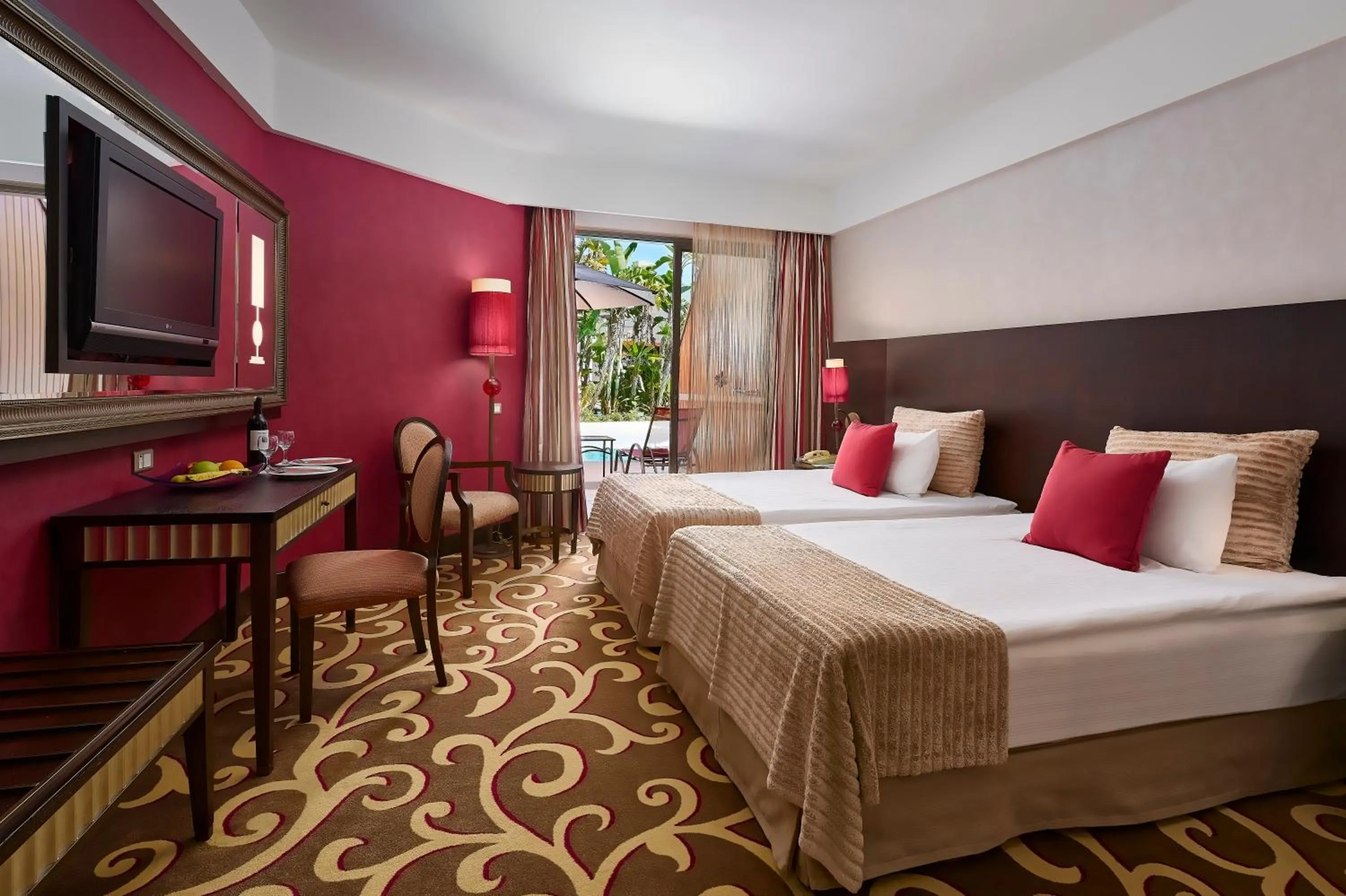 Photo of the whole room, Bed in Cornelia Diamond Golf Resort & Spa - Family Concept