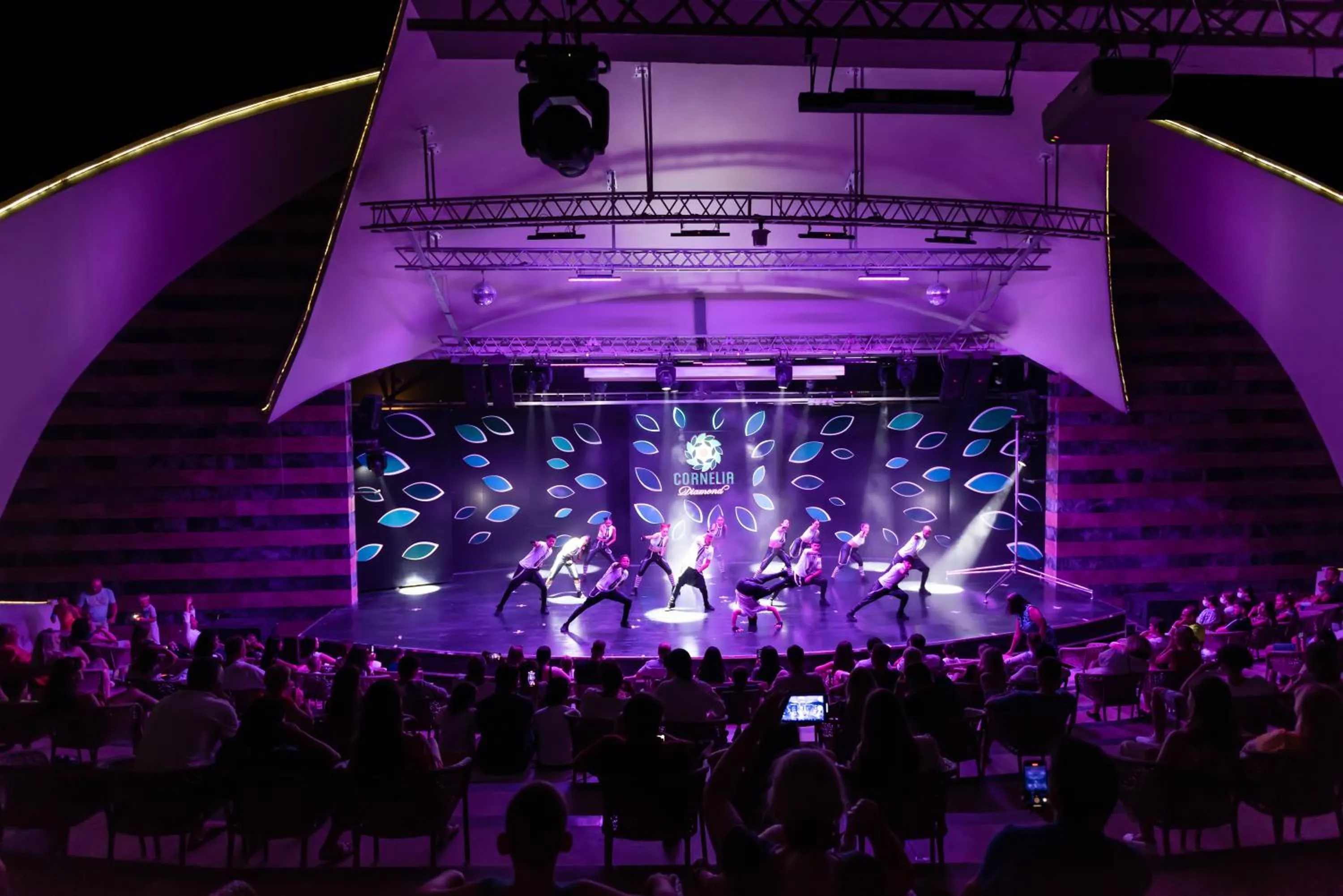 Evening entertainment in Cornelia Diamond Golf Resort & Spa