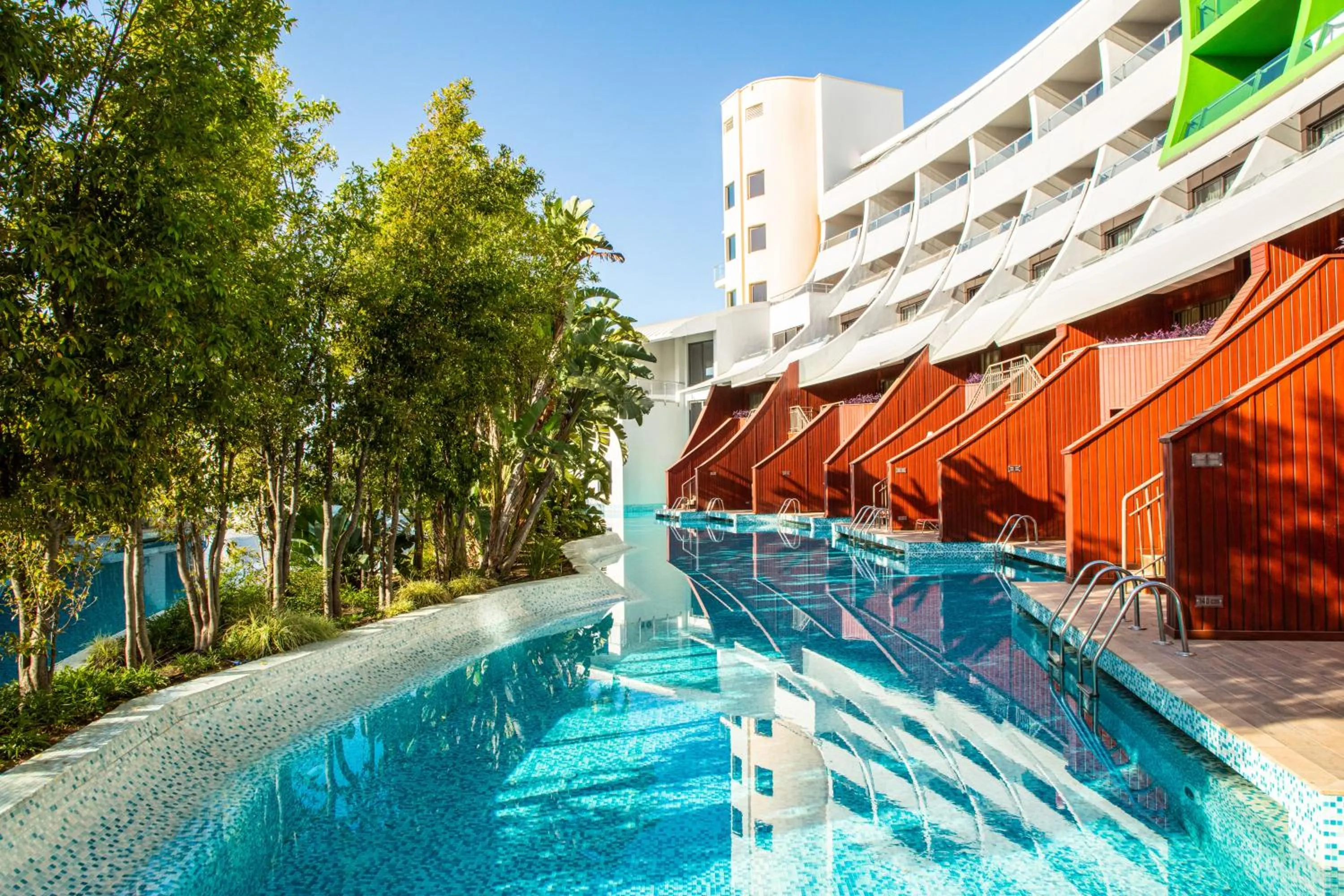 Swimming pool in Cornelia Diamond Golf Resort & Spa