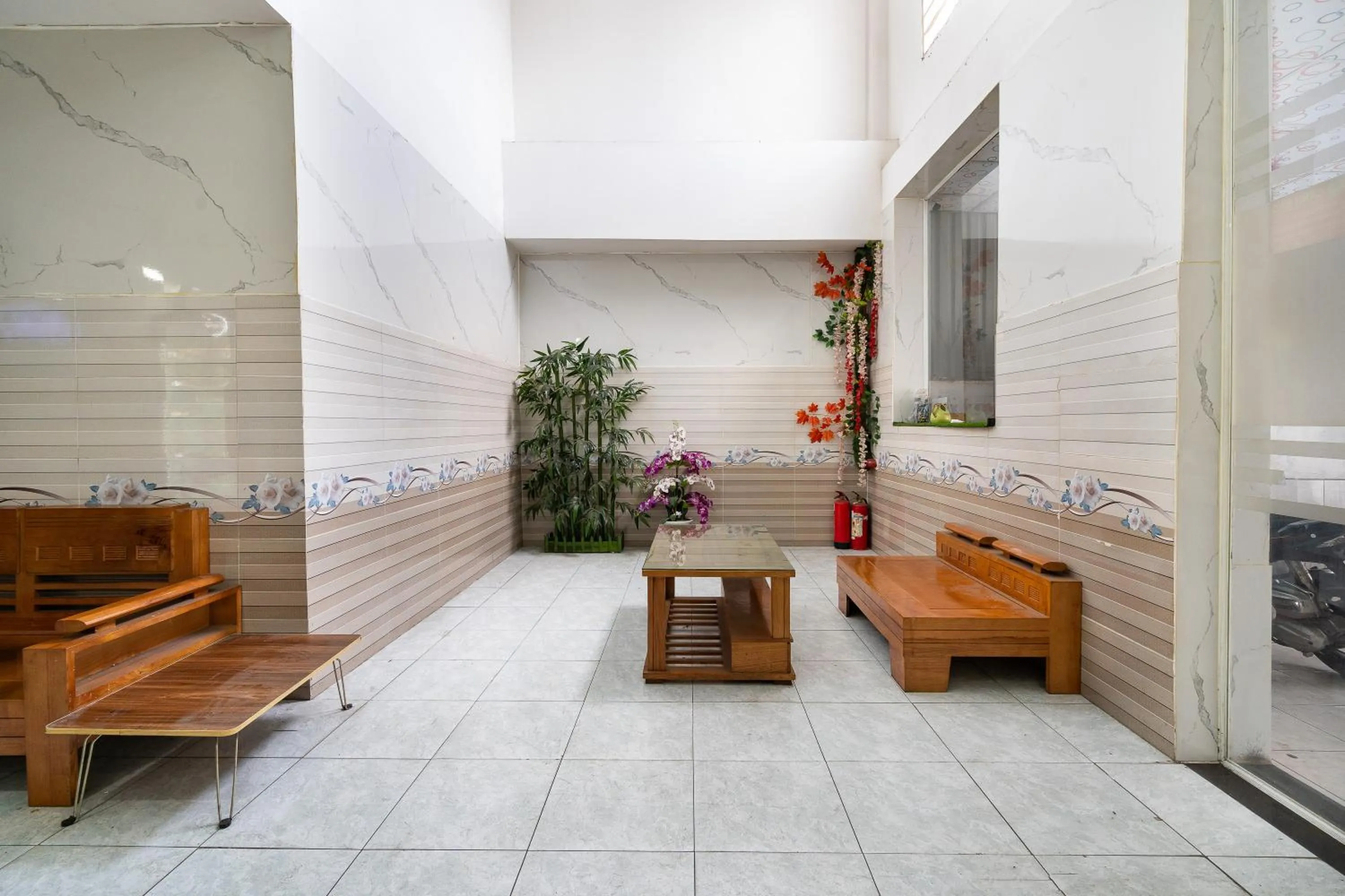 Seating area in Collection O District 12 - Mau Tim Hotel