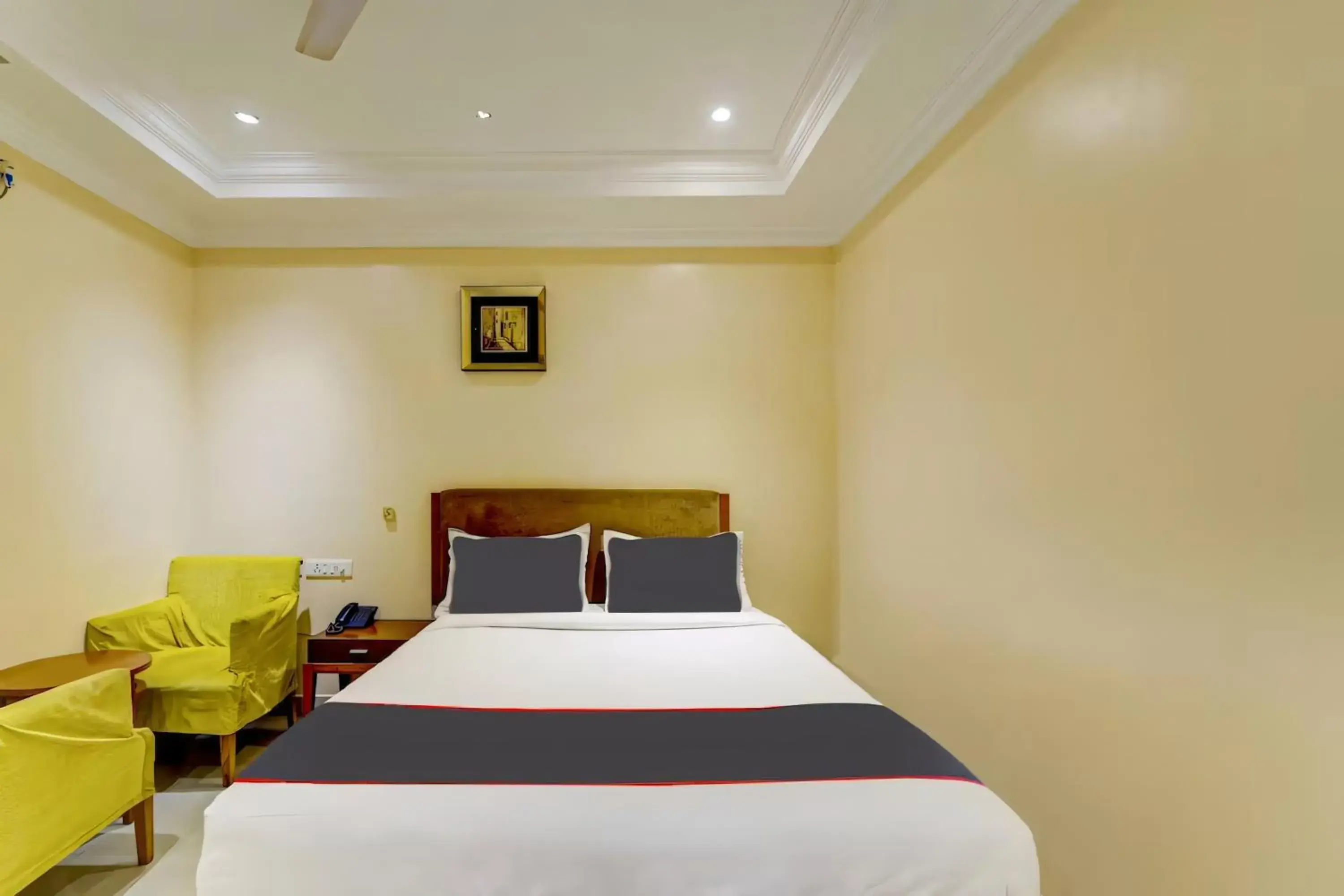 Suite - single occupancy in RG SUITES Ashok Nagar Near VADAPALANI Suite - single occupancy in RG SUITES Ashok Nagar Near VADAPALANI