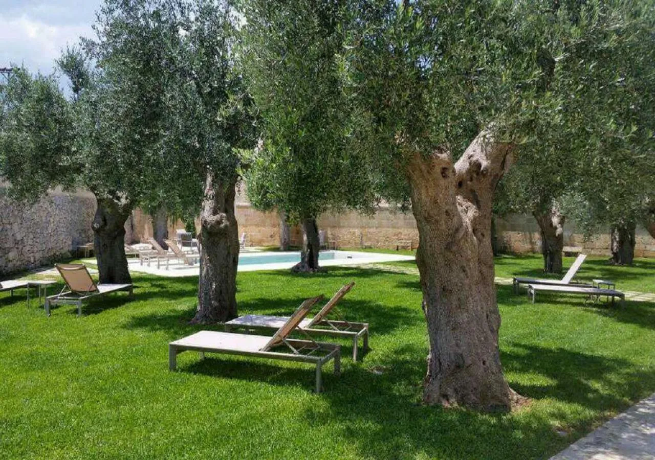 Garden in La Fiermontina Luxury Home Hotel