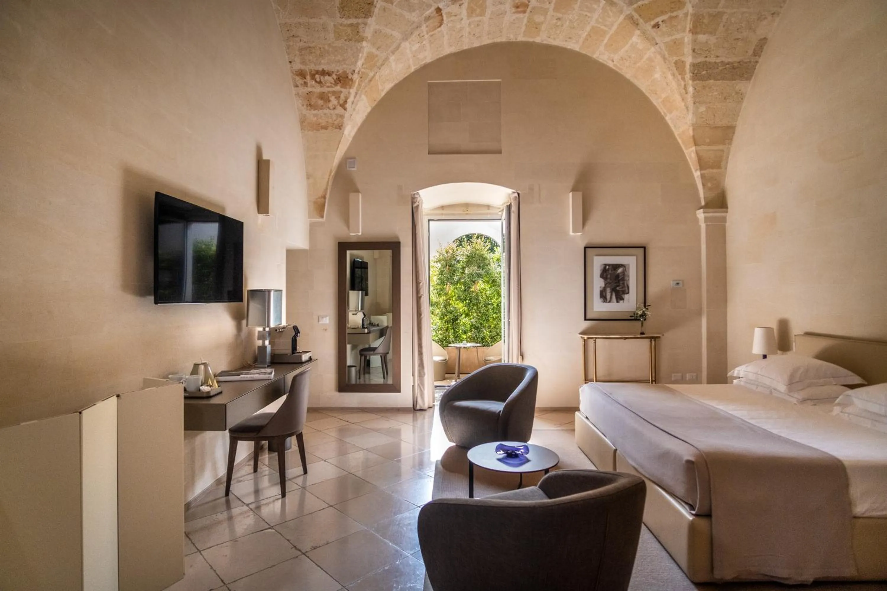 Photo of the whole room, Bed in La Fiermontina Luxury Home Hotel