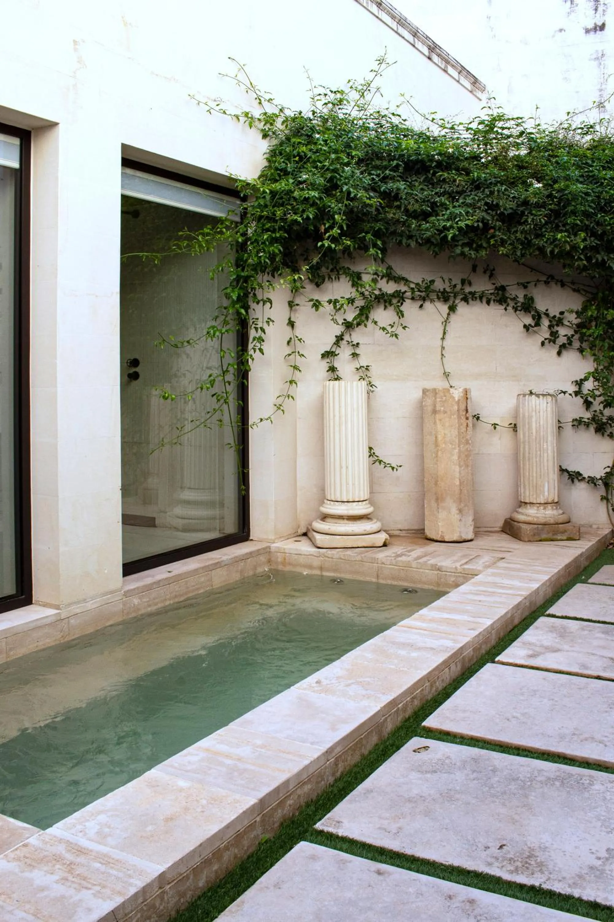 Pool view in La Fiermontina Luxury Home Hotel