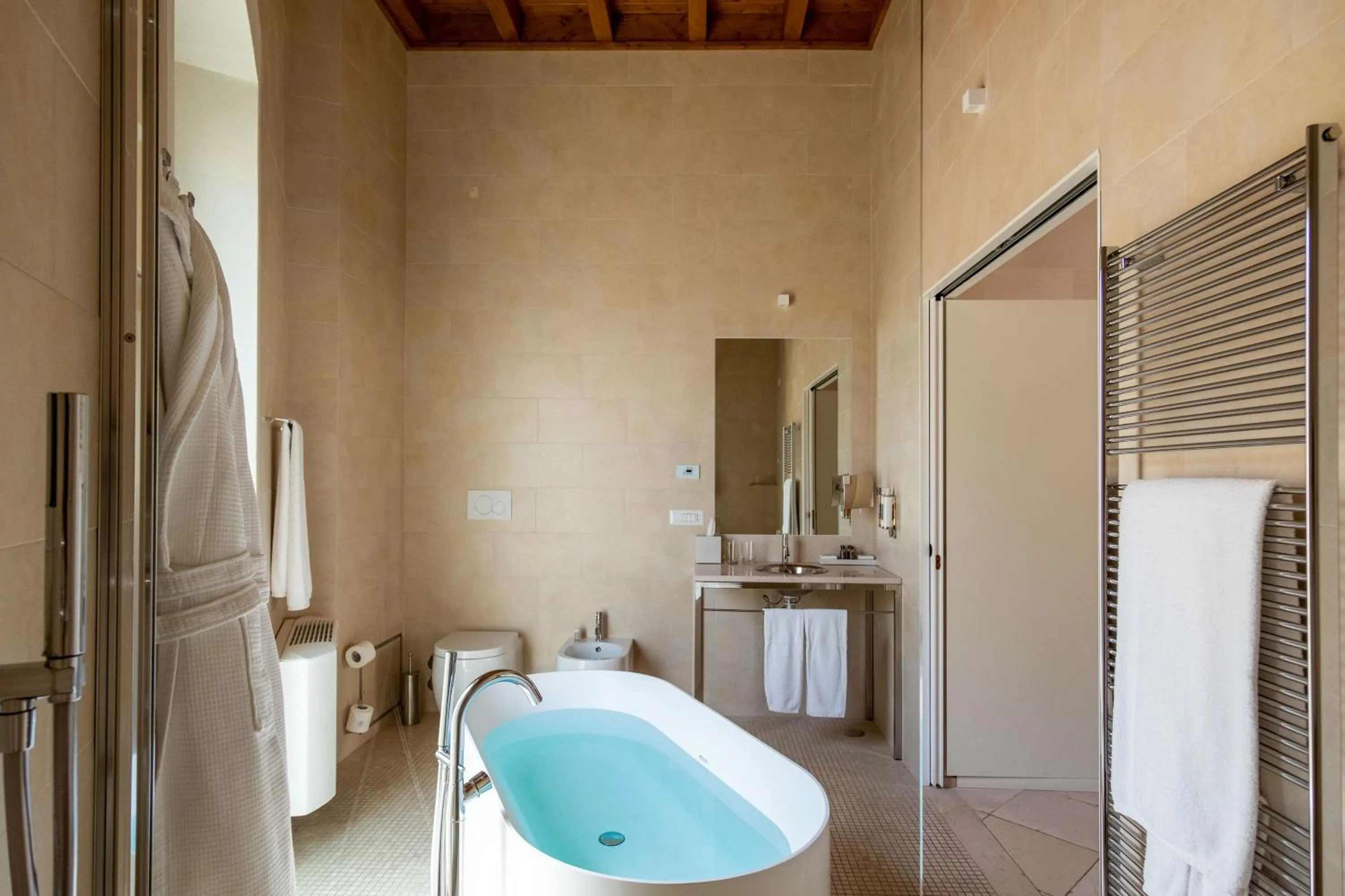 Bathroom in La Fiermontina Luxury Home Hotel