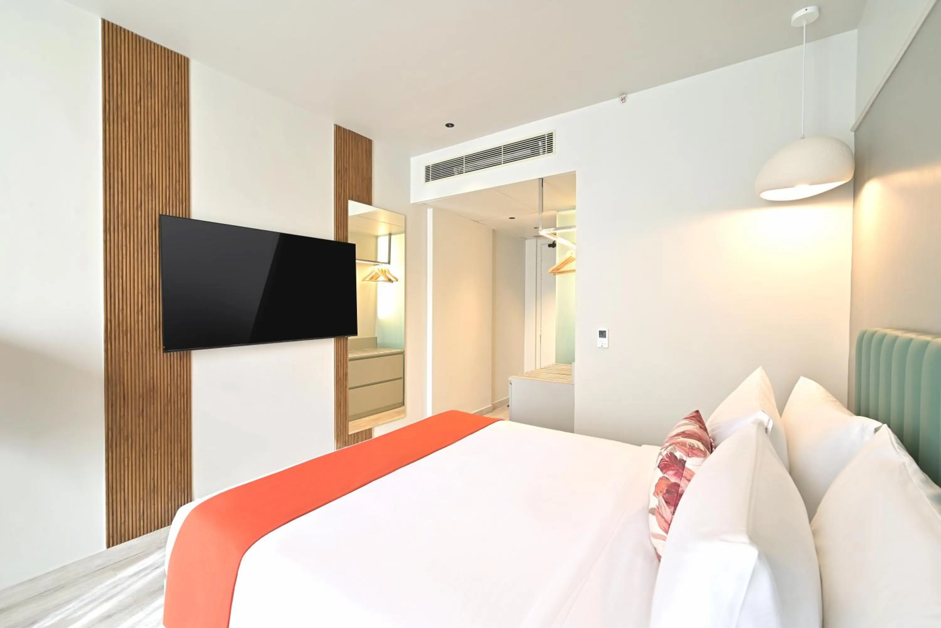 Bed in Ira by Orchid Hyderabad Hitech City Mindspace IT Park