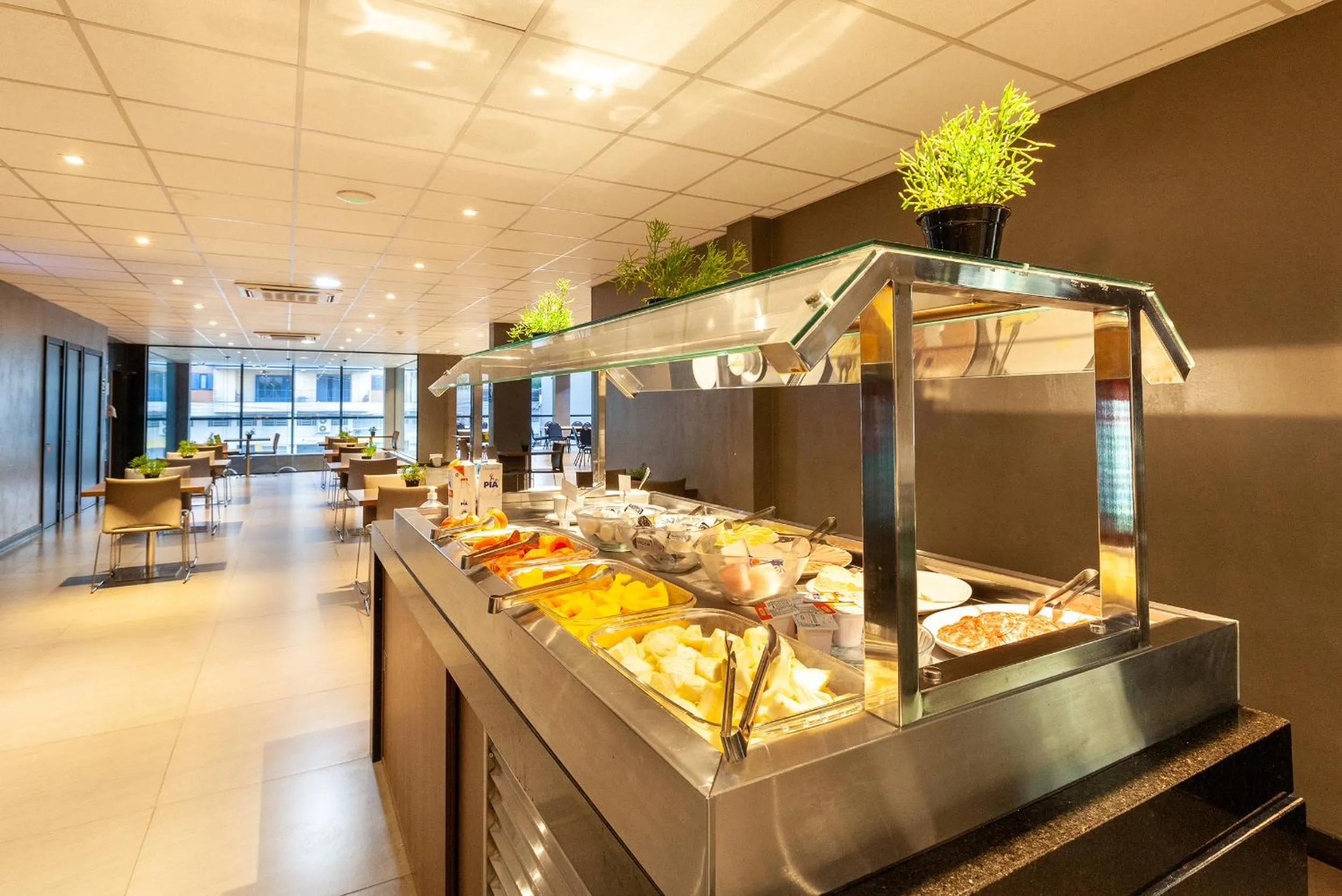 Restaurant/places to eat in Tri Hotel Executive Lajeado