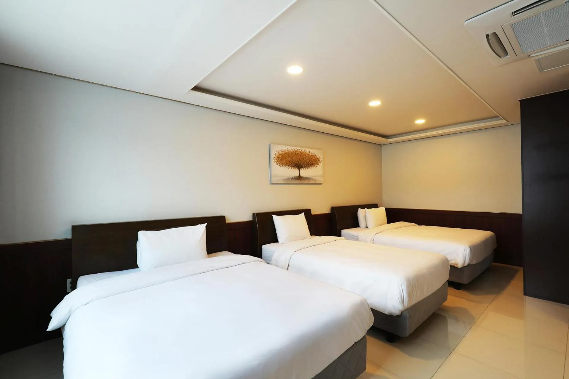 Bed in Intercity Seoul Hotel