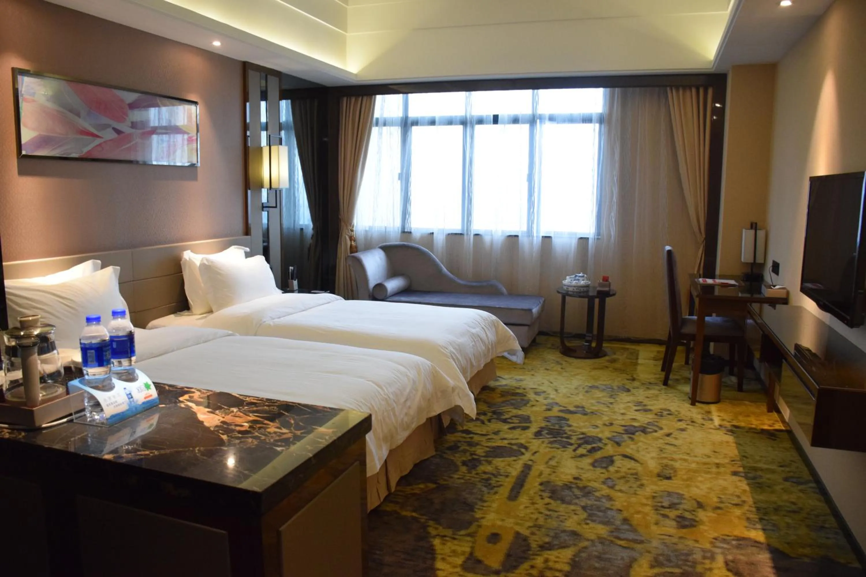 Bedroom, Bed in Ramada Foshan Hotel