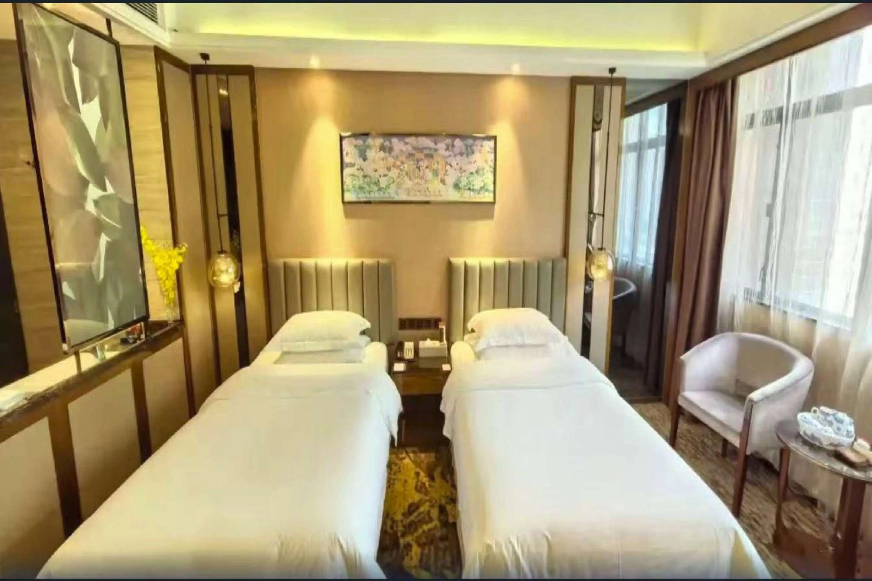 Photo of the whole room, Bed in Ramada Foshan Hotel