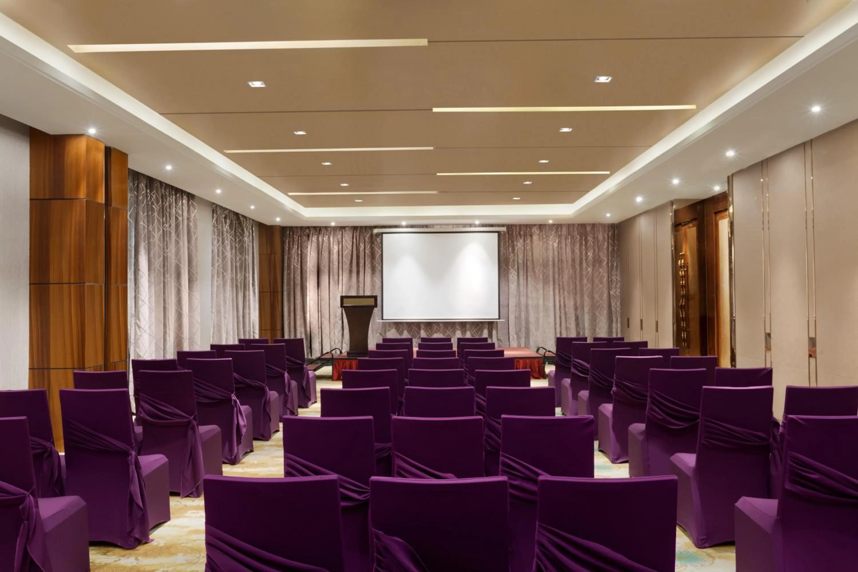 Meeting/conference room in Ramada Foshan Hotel