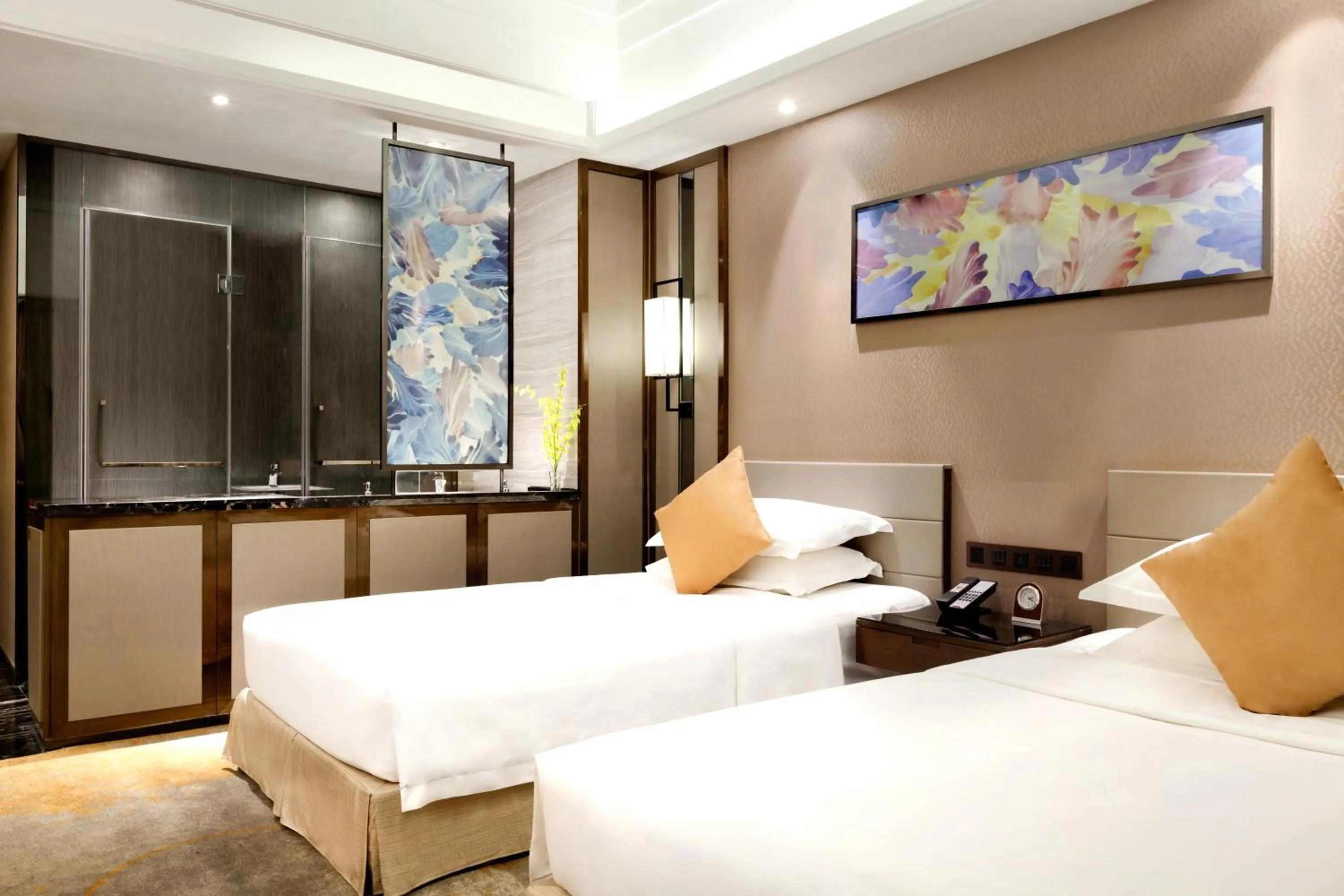 Bed in Ramada Foshan Hotel