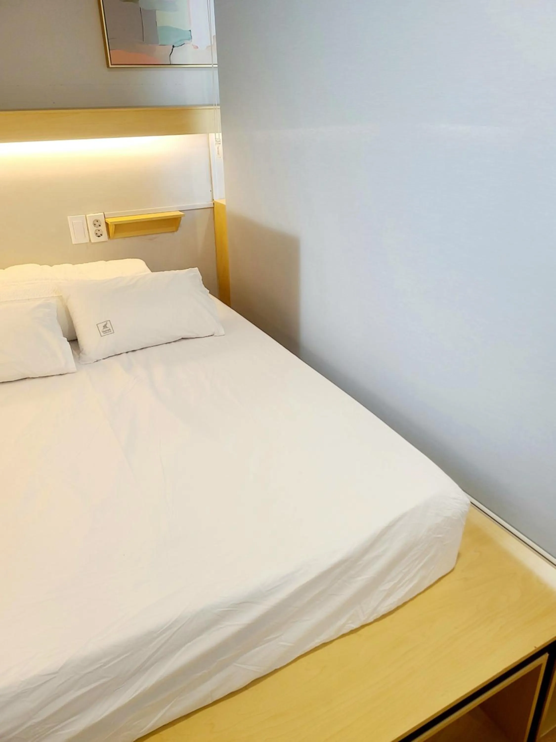 Bed in Elephant Hostel Nampo