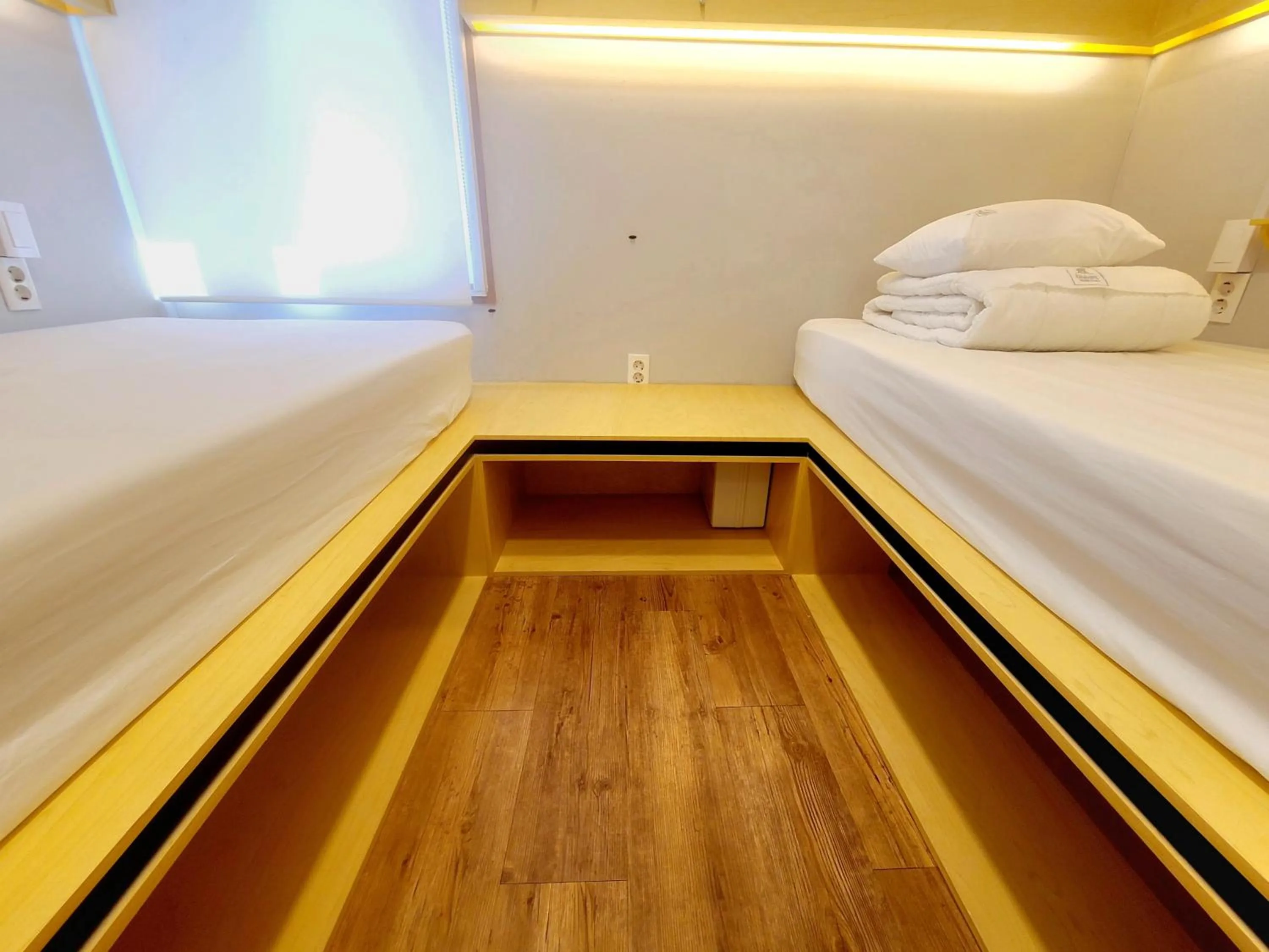 Bed in Elephant Hostel Nampo