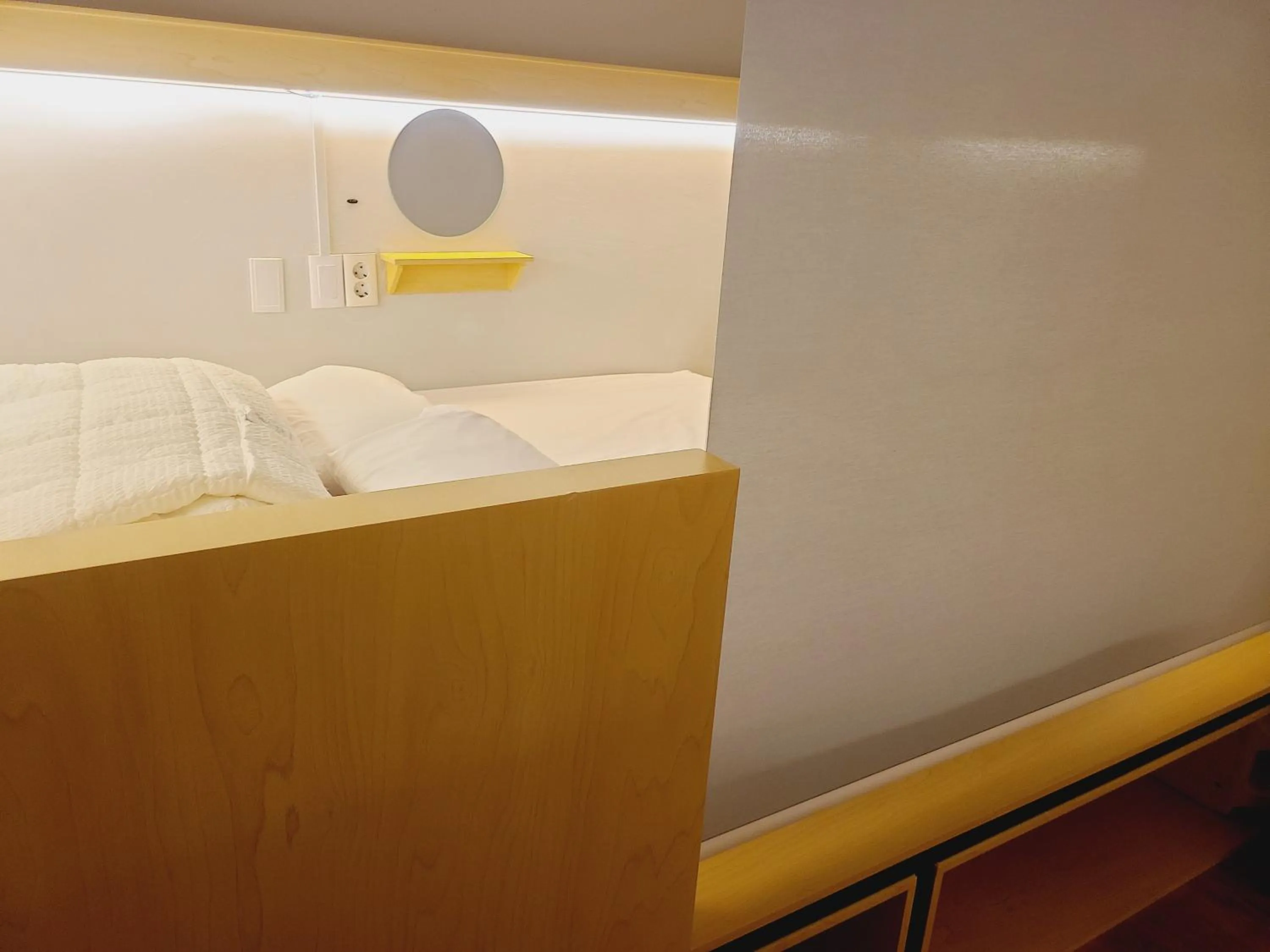 Bed in Elephant Hostel Nampo