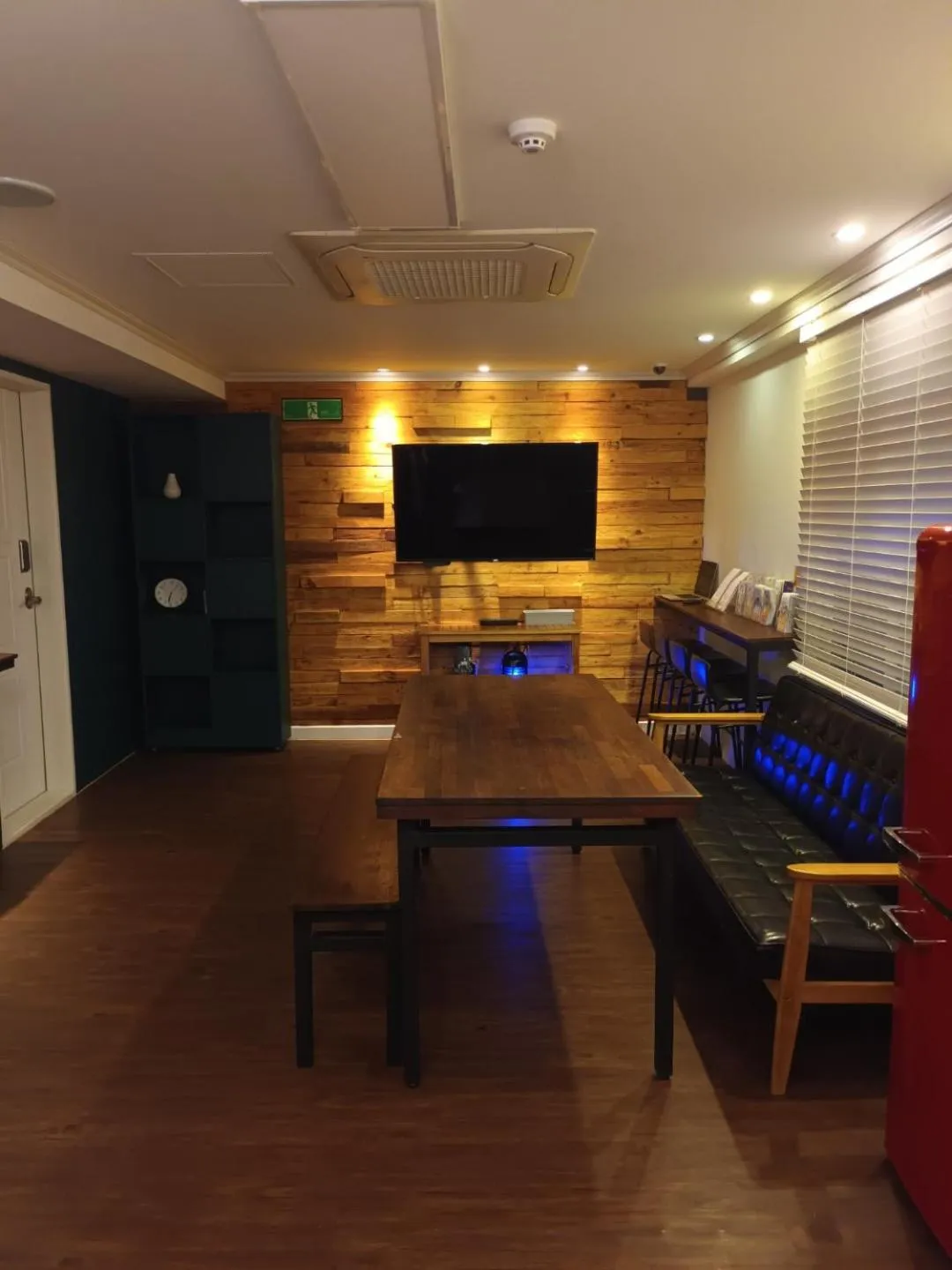 Living room in Elephant Hostel Nampo