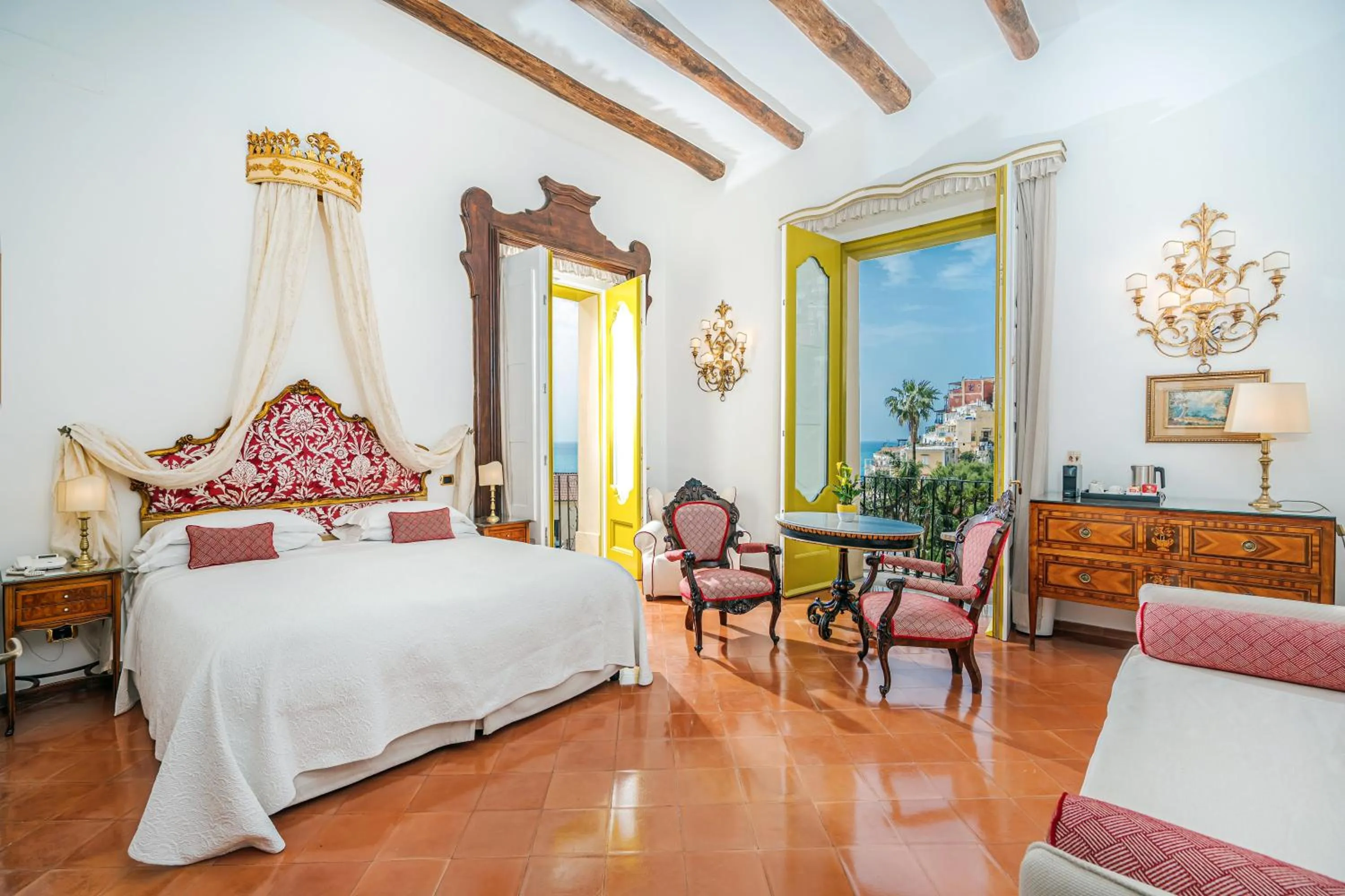 Bed in Hotel Palazzo Murat