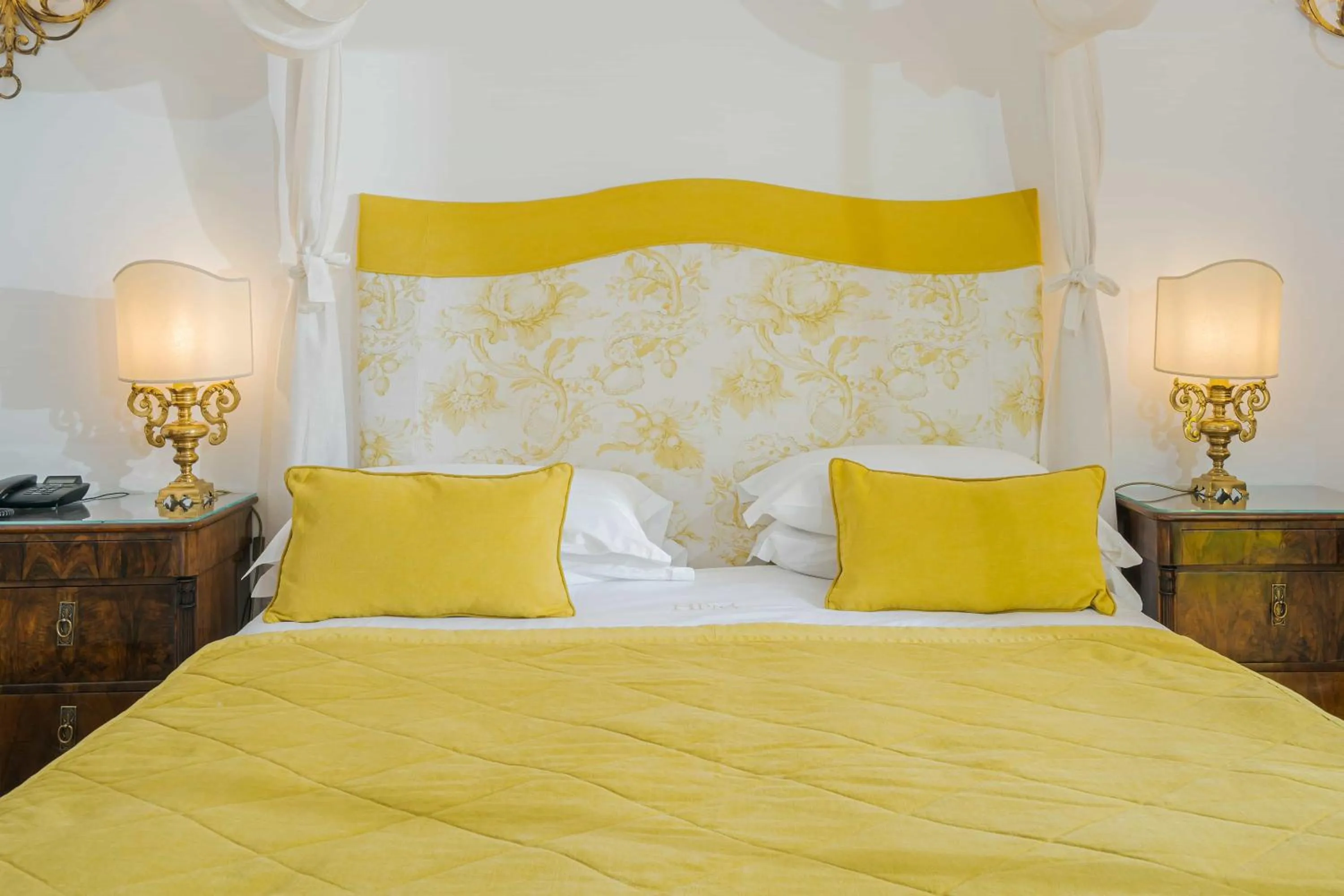 Bed in Hotel Palazzo Murat