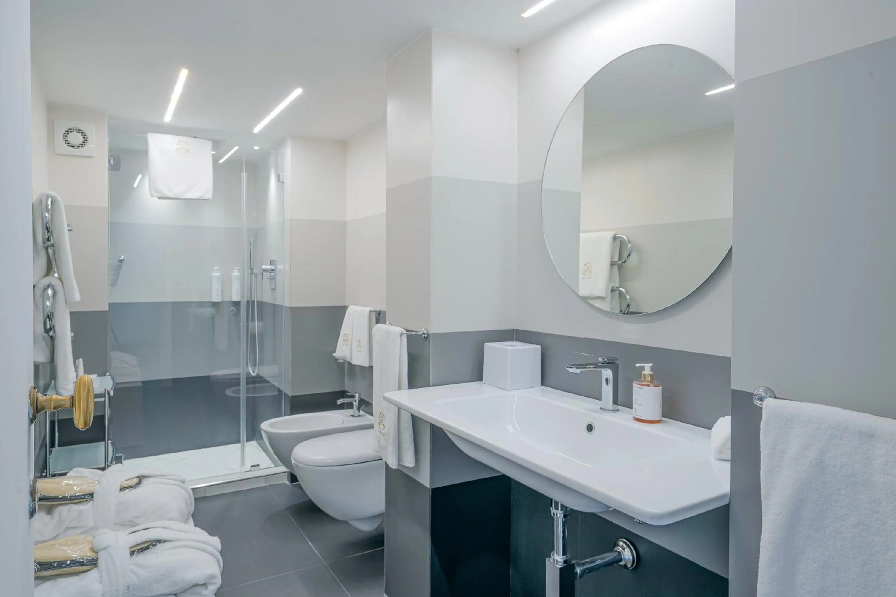 Shower in Hotel Palazzo Murat