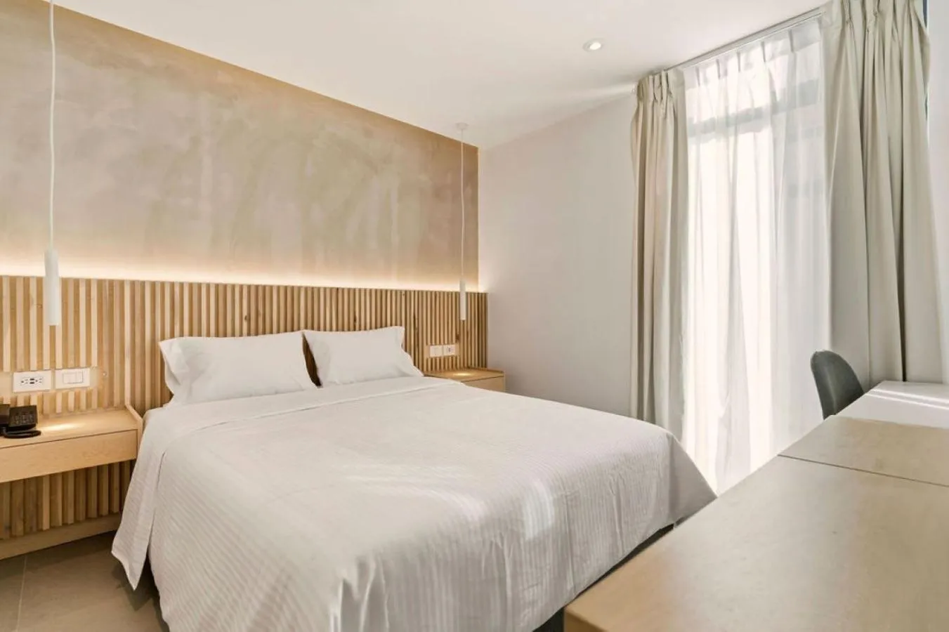 Standard Queen Room in Hotel Alcalà Centro
