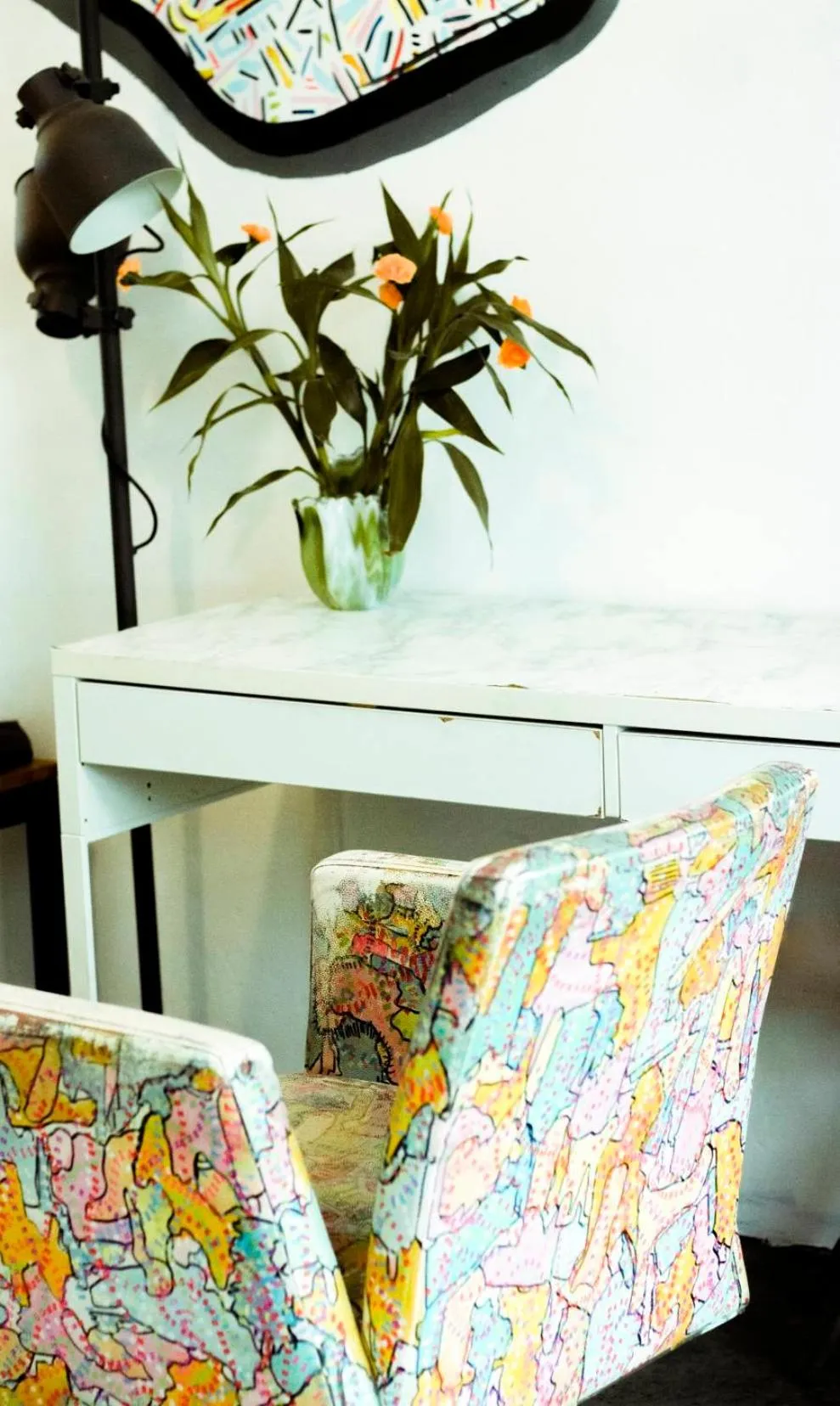 Communal lounge/ TV room in HOLY SHEET Hostel