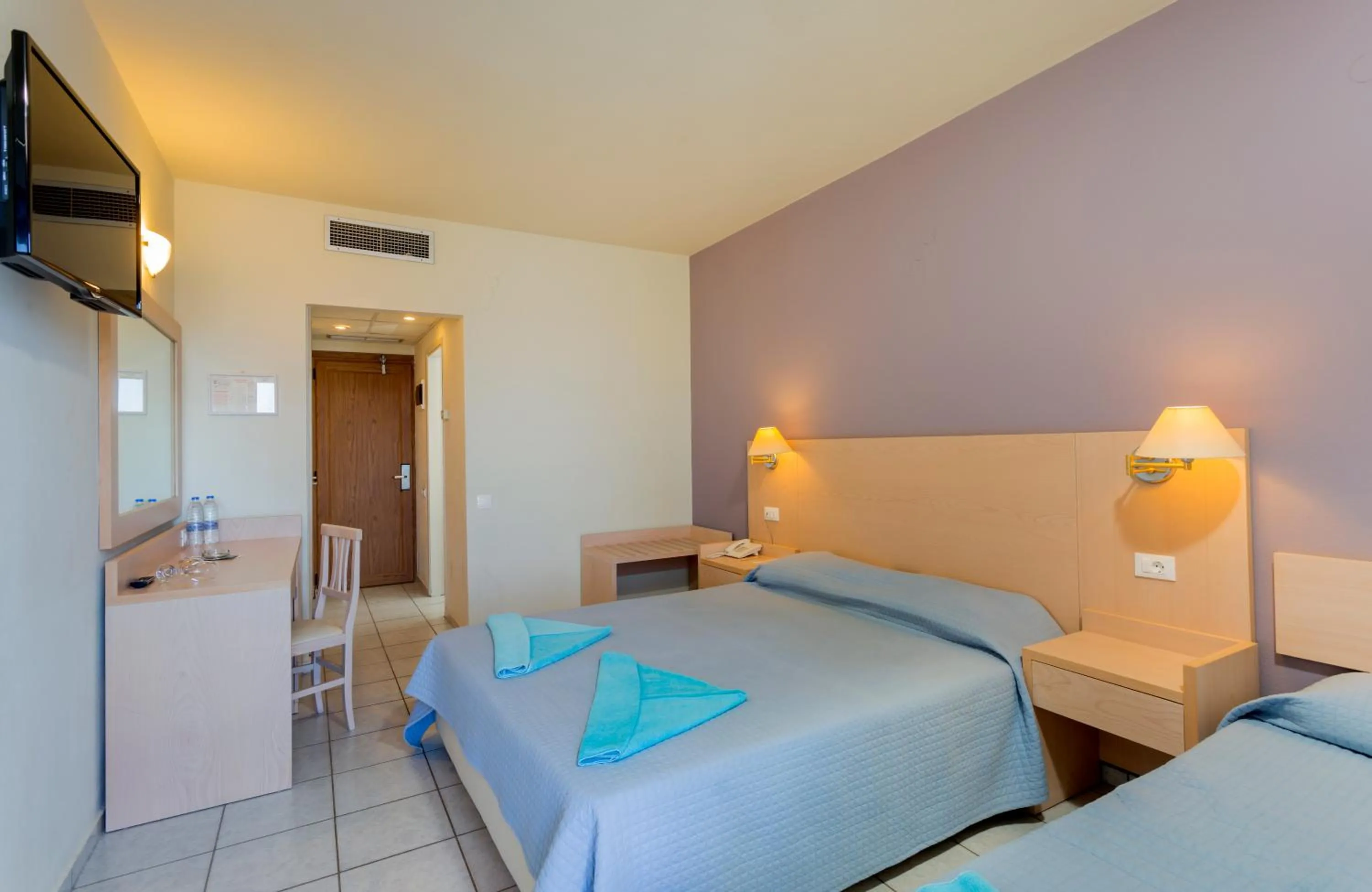 Bed in Dessole Malia Beach - All Inclusive