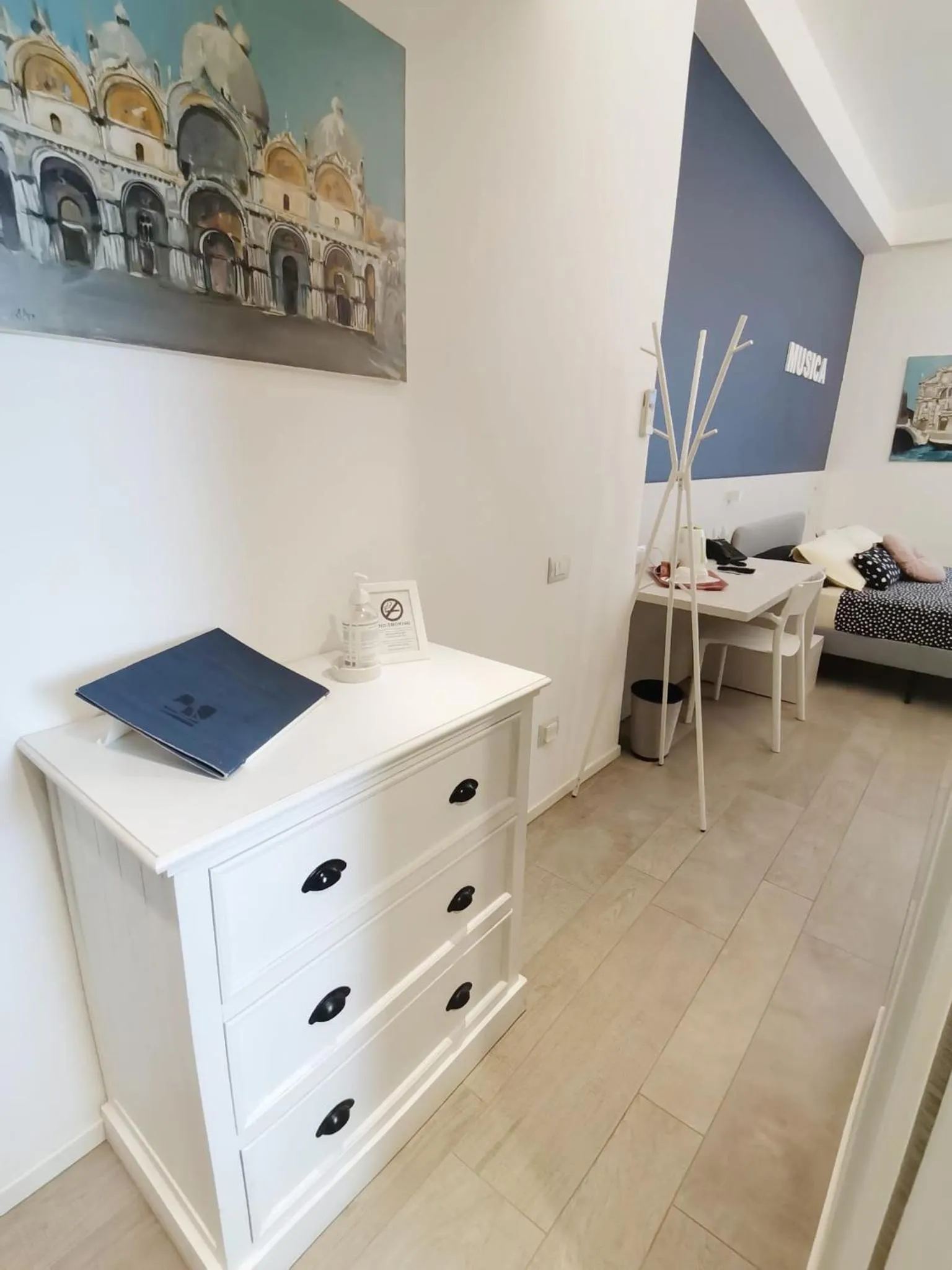 Photo of the whole room in Hotel Madalù