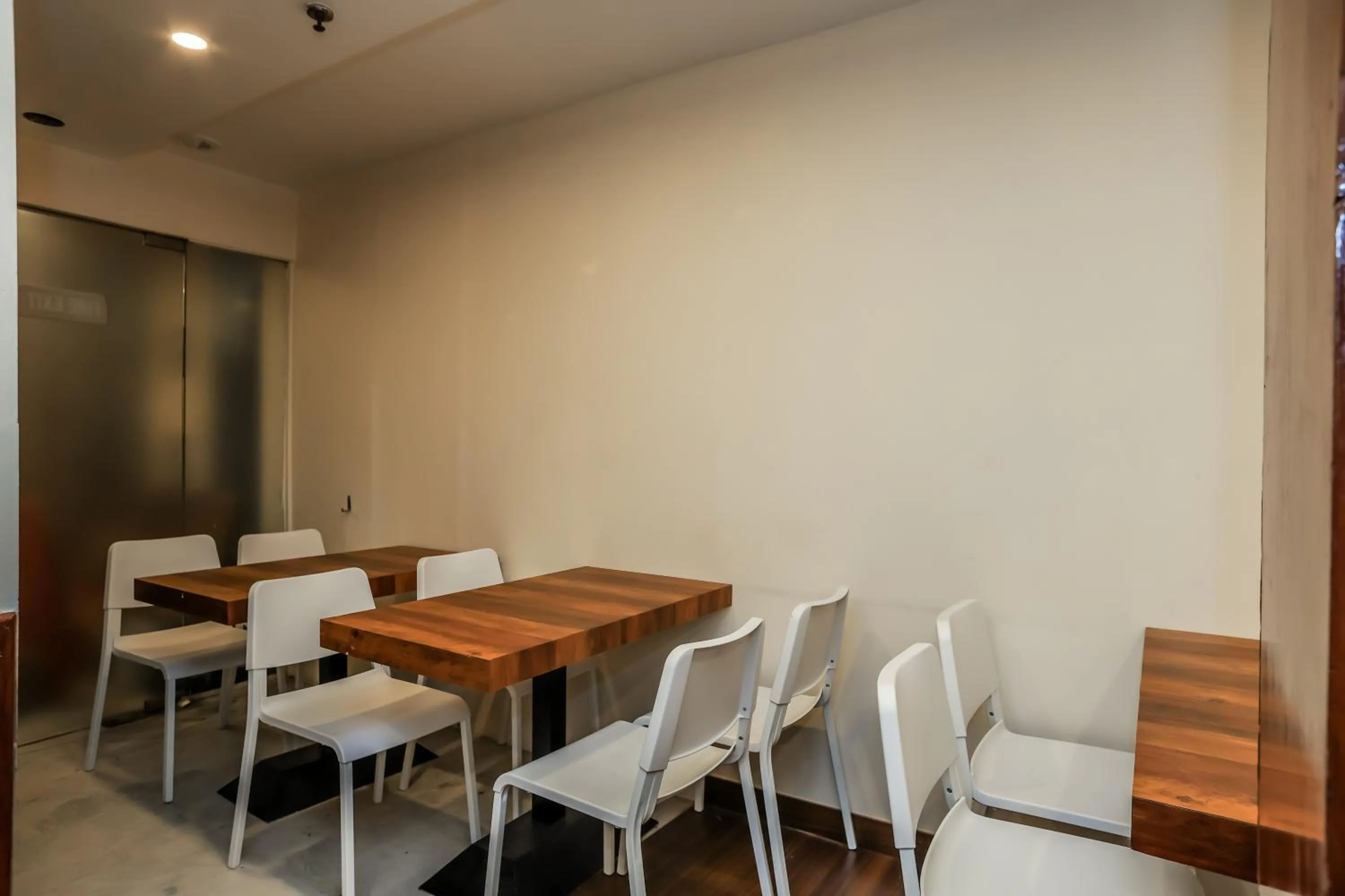 Restaurant/places to eat in asar CP Outer Circle by Orion Hotels