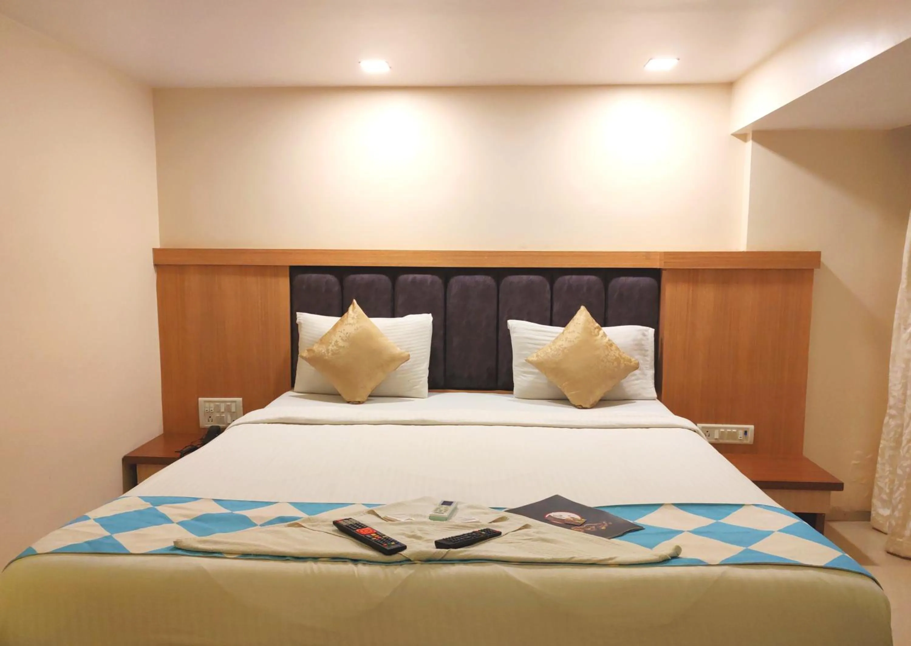 Bed in Hotel Aishwarya Residency