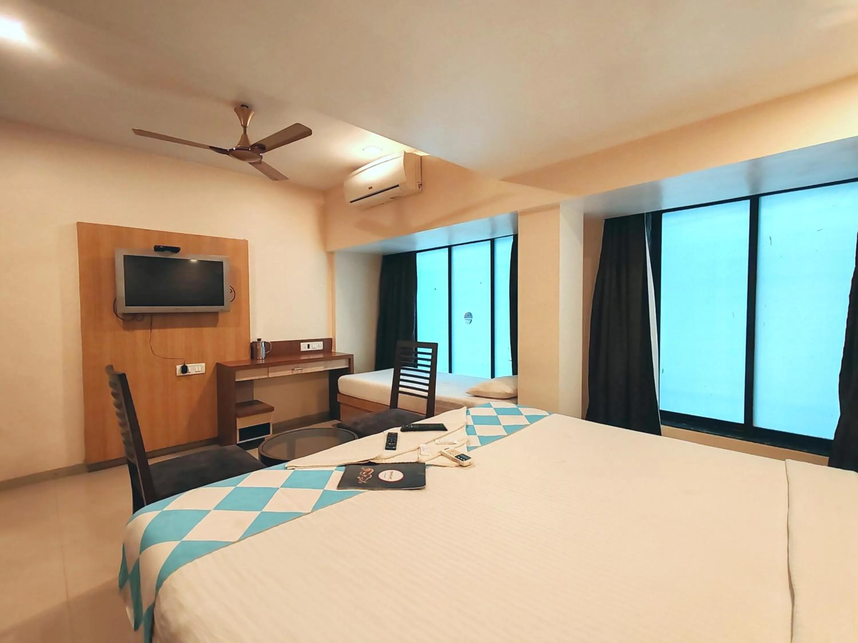 Bedroom, Bed in Hotel Aishwarya Residency