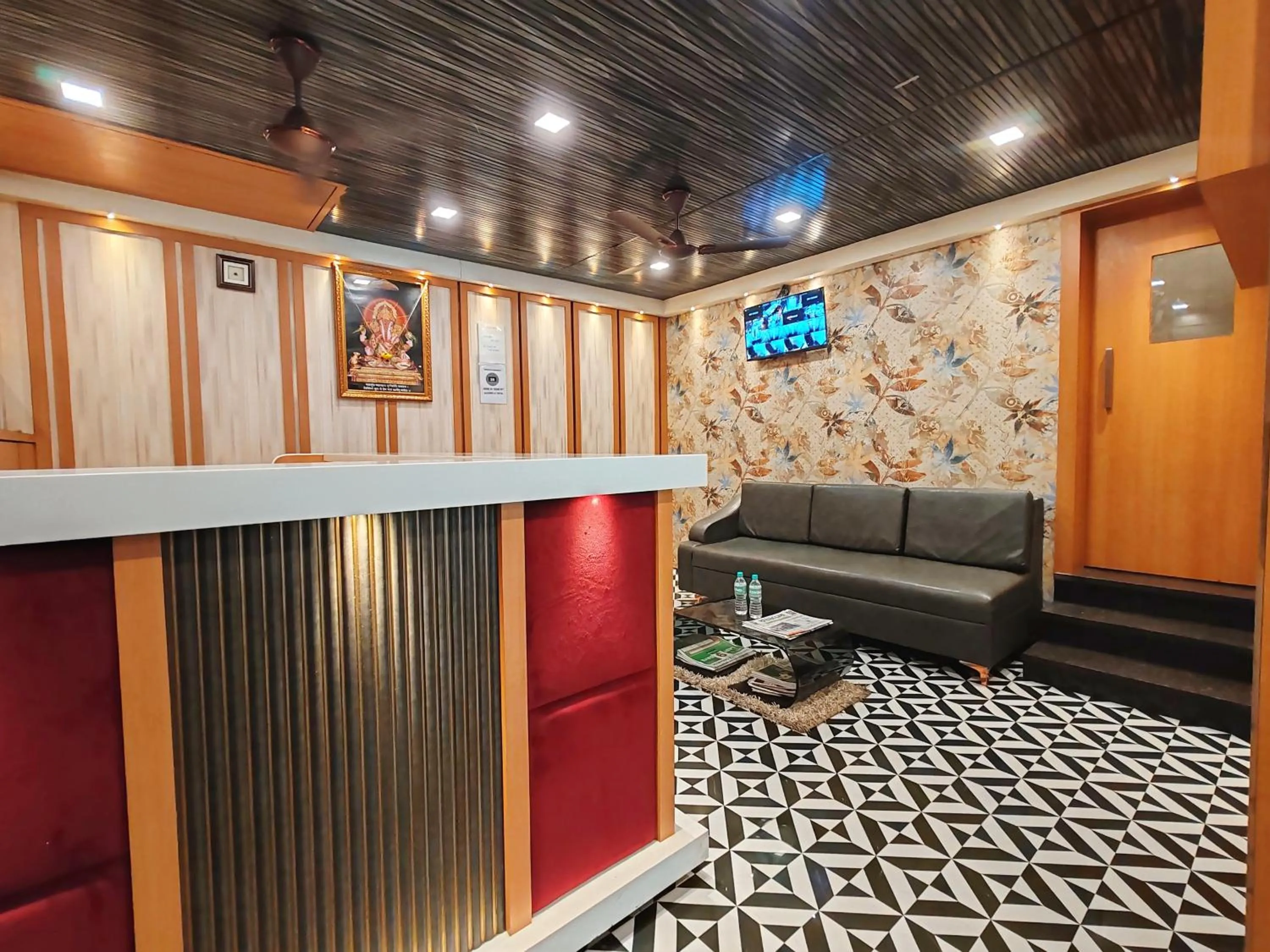 Lobby or reception in Hotel Aishwarya Residency