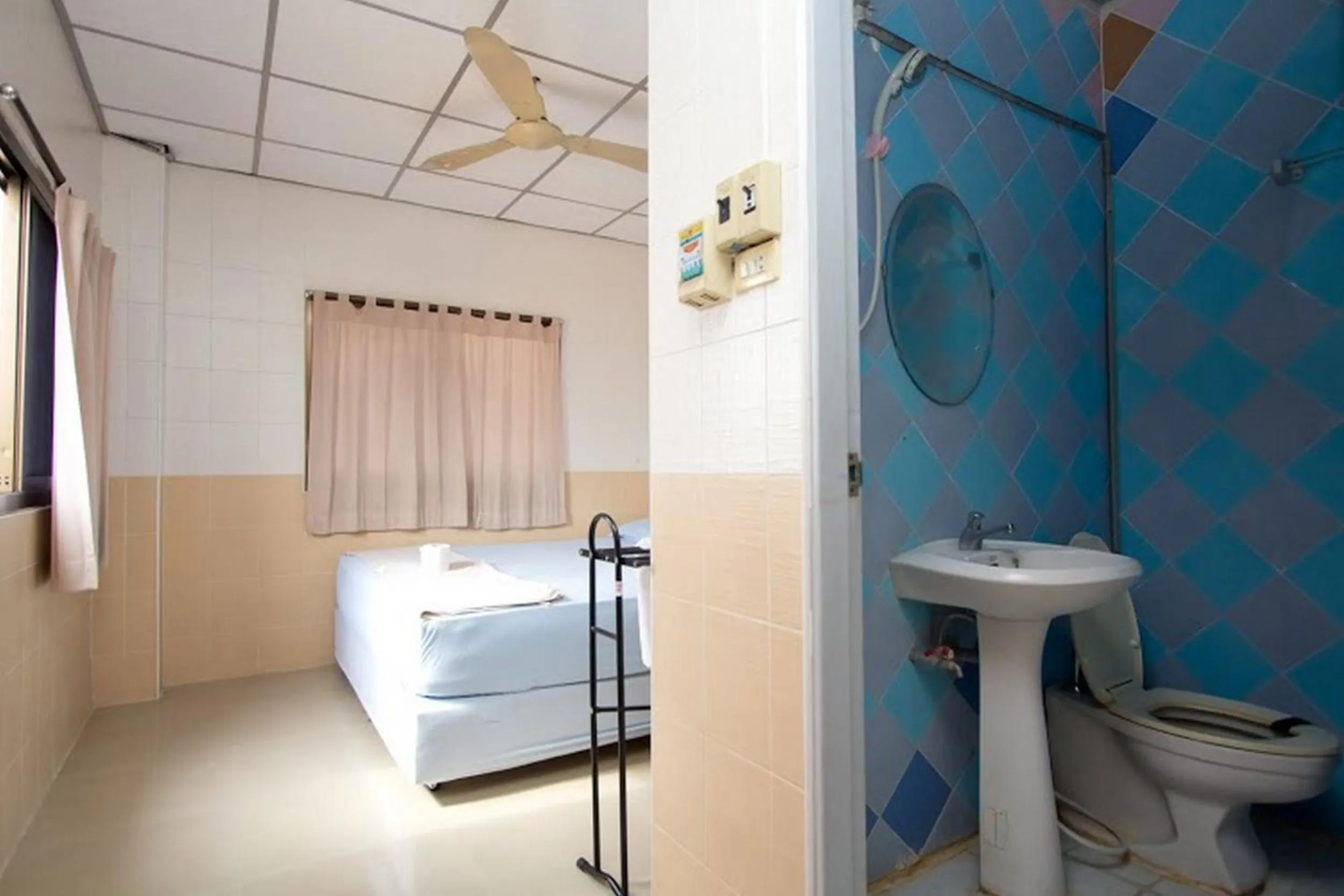 Day, Bed in At Home Guest House