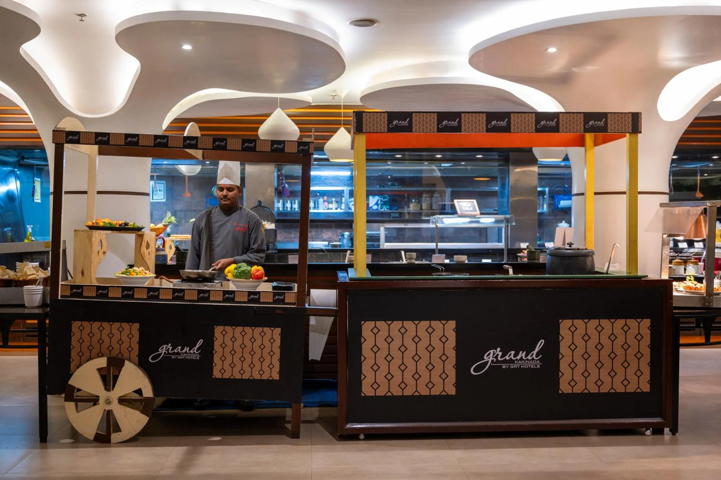 Restaurant/places to eat in Grand Kakinada by GRT Hotels