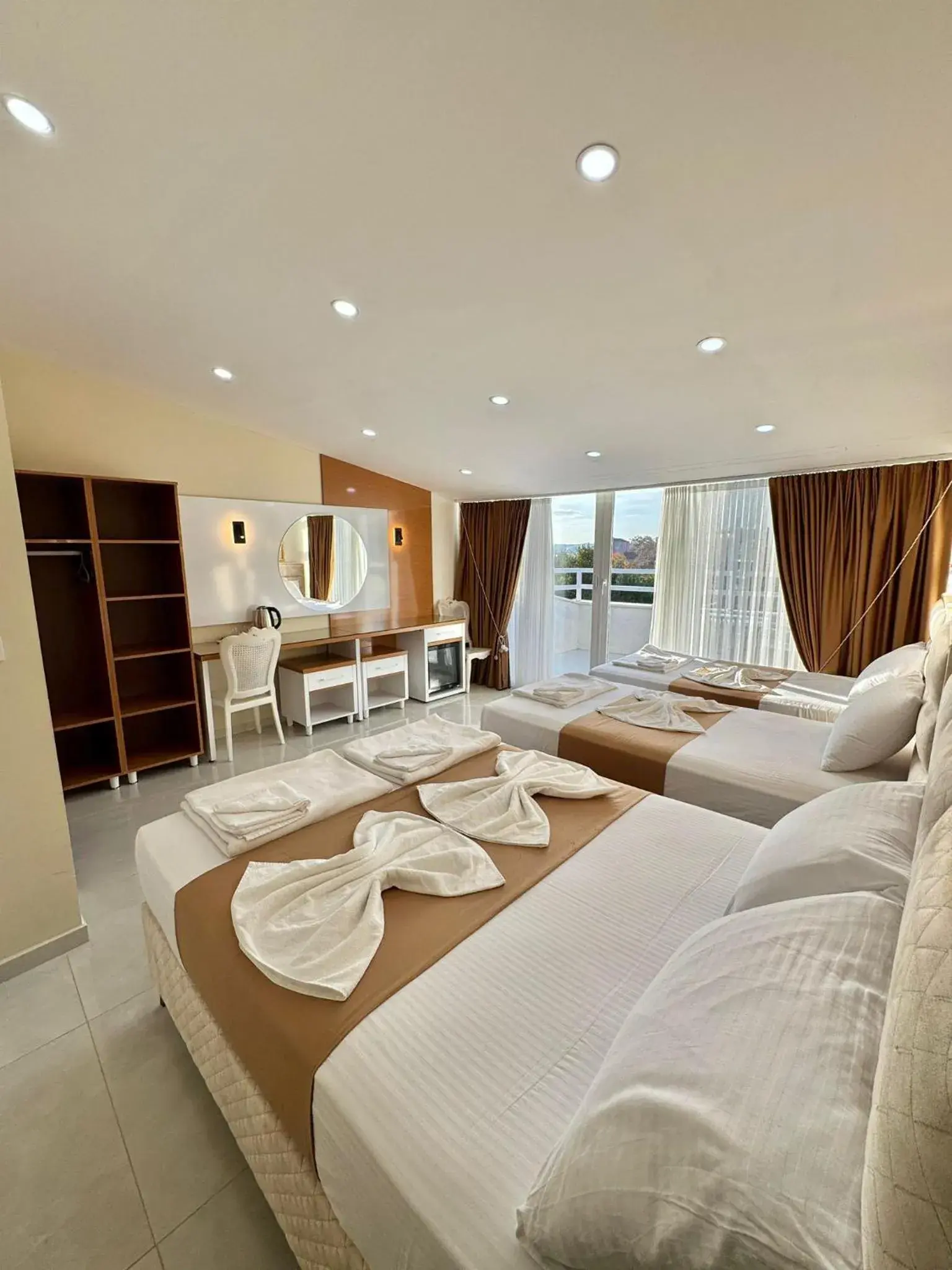 Quadruple Room with Sea View in Hagia Sophia Palace Hotel Quadruple Room with Sea View in Hagia Sophia Palace Hotel