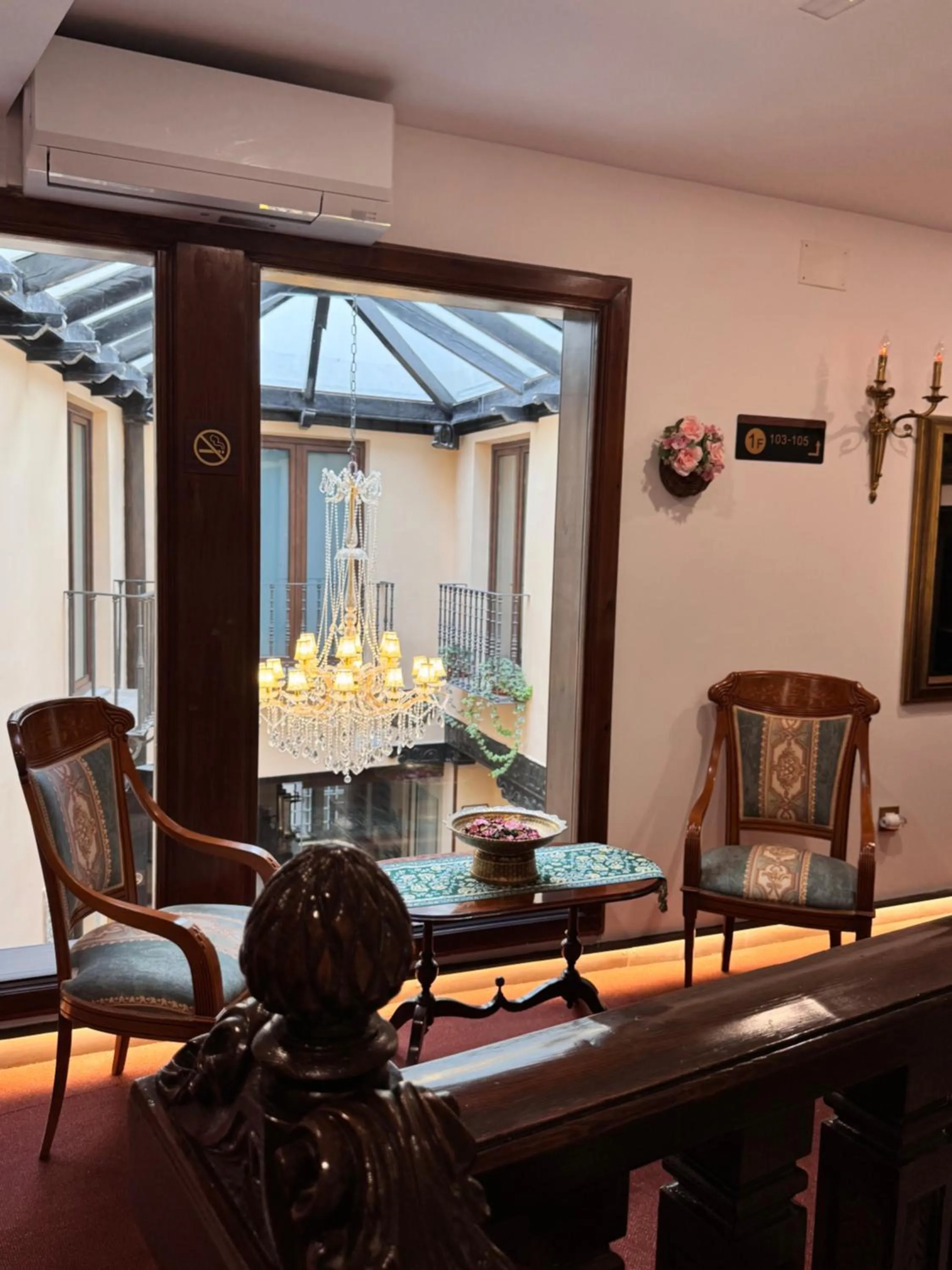 Area and facilities in Hotel Boutique Casón De Los López