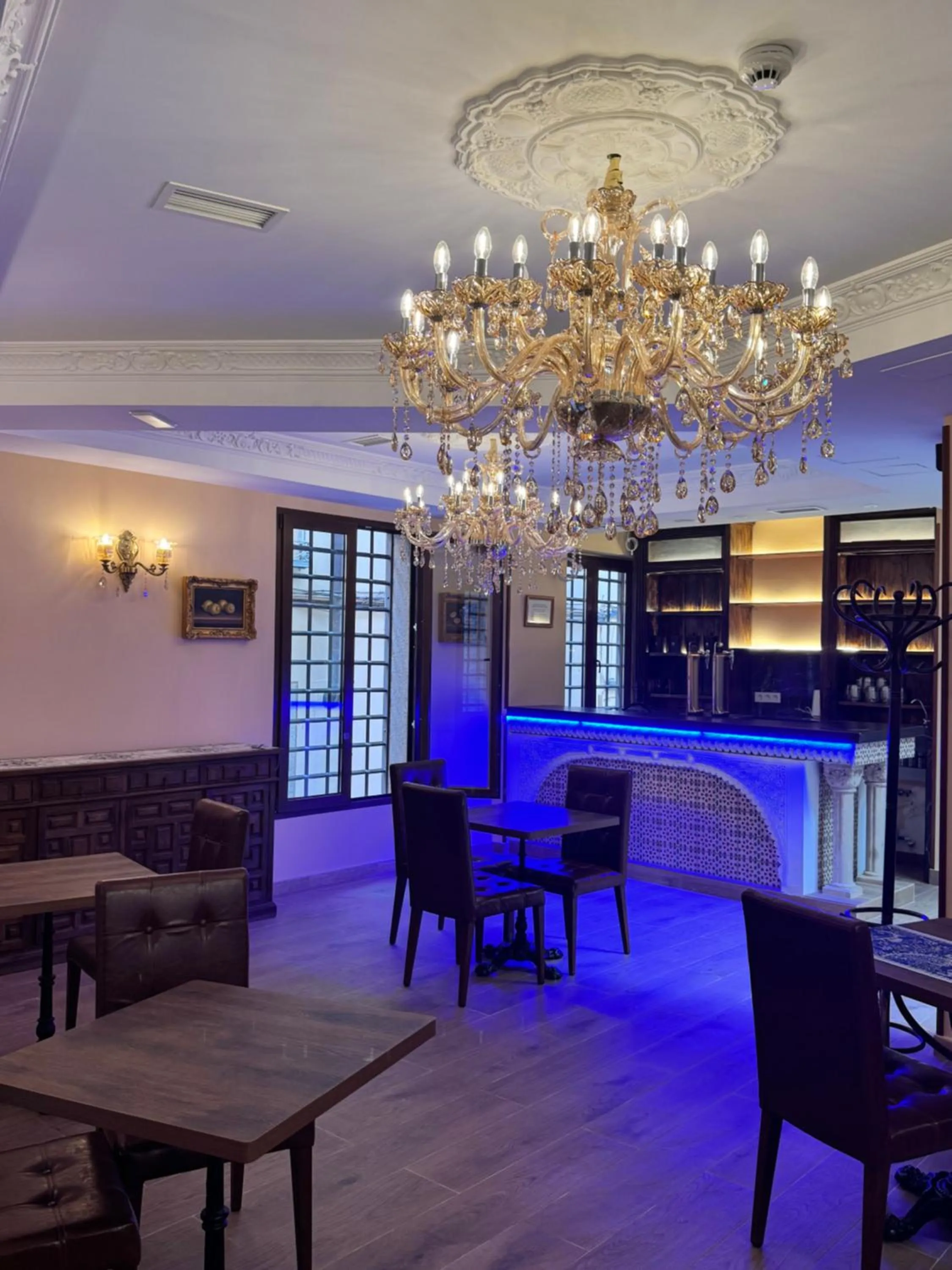 Restaurant/places to eat in Hotel Boutique Casón De Los López